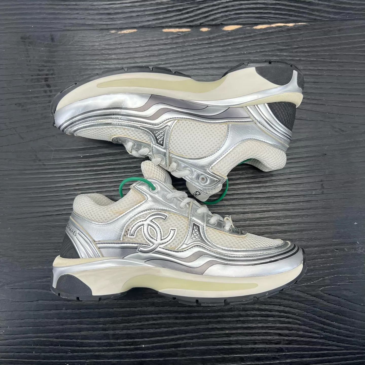 Chanel CHANEL 23c Silver Horn King Size 36.5 Size US 6 / IT 36 - 3 Thumbnail