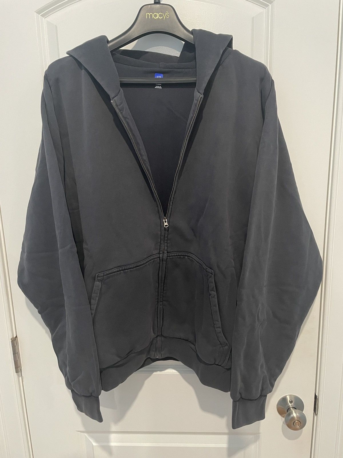 Balenciaga × Gap × Yeezy Yeezy Gap Zip Up Hoodie Poetic Black XL Size US XL / EU 56 / 4 - 2 Thumbnail