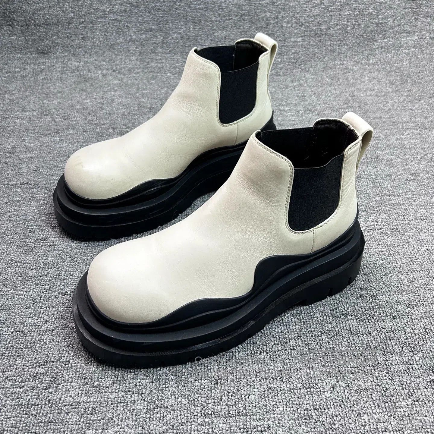 Bottega Veneta Bottega Veneta Thick Sole Chelsea Boots in Black and White Size US 6 / EU 39 - 1 Thumbnail