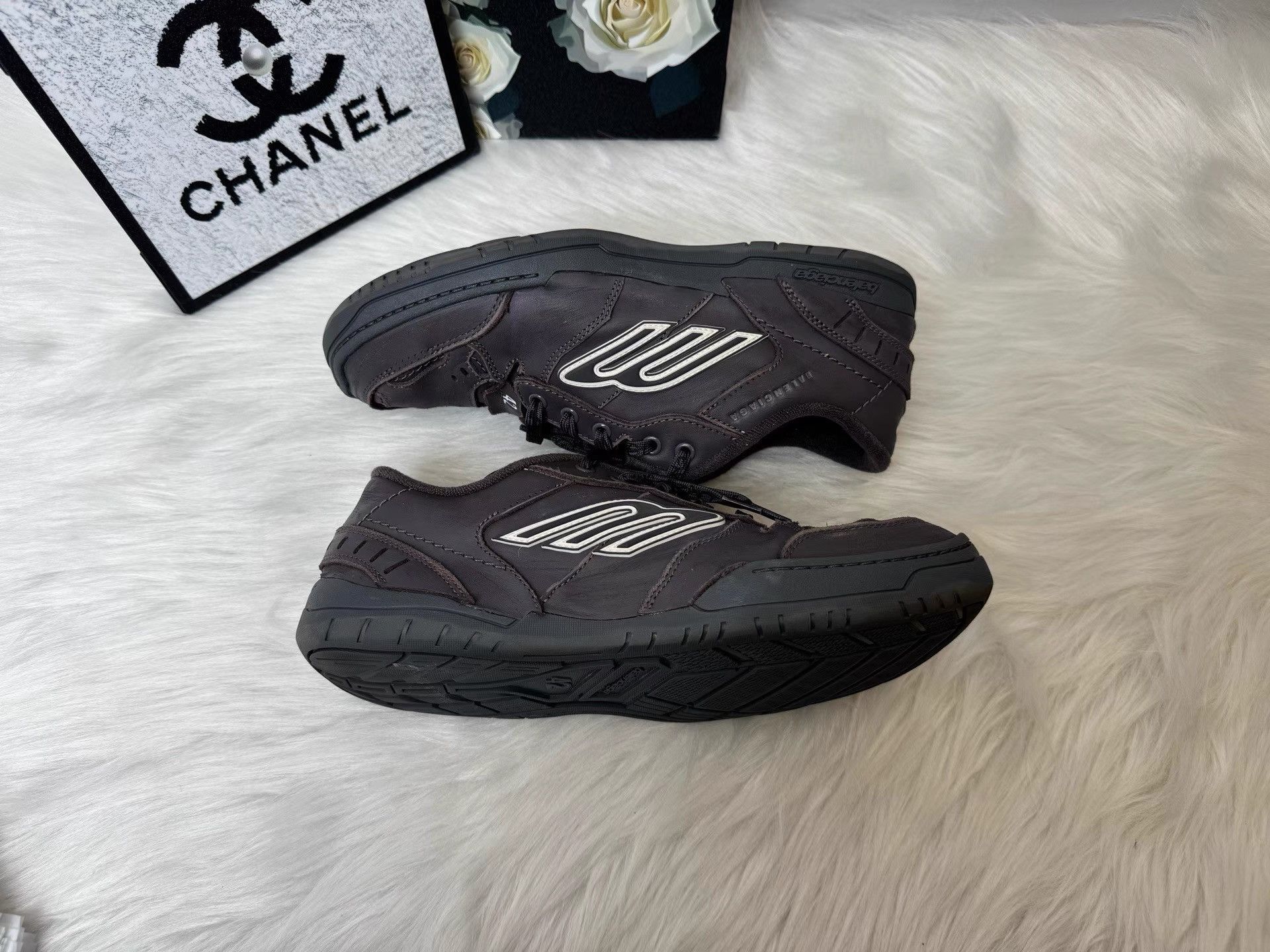 Balenciaga Balenciaga 25 Qixi Series Hamptons Worn-Out Shoes K36 Size US 9 / EU 42 - 6 Thumbnail