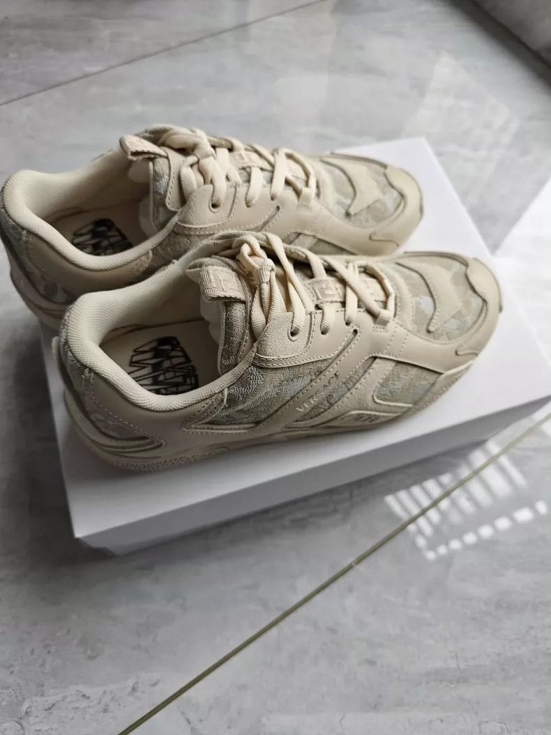 Versace Versace Men's sneakers Size US 8 / EU 41 - 1 Thumbnail