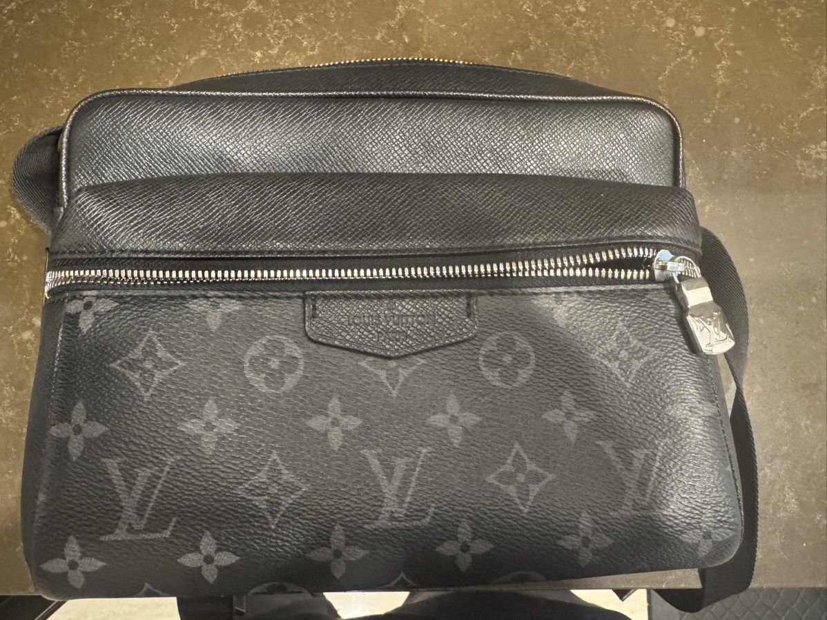 Louis Vuitton Louis Vuitton messenger bag Size ONE SIZE - 1 Thumbnail