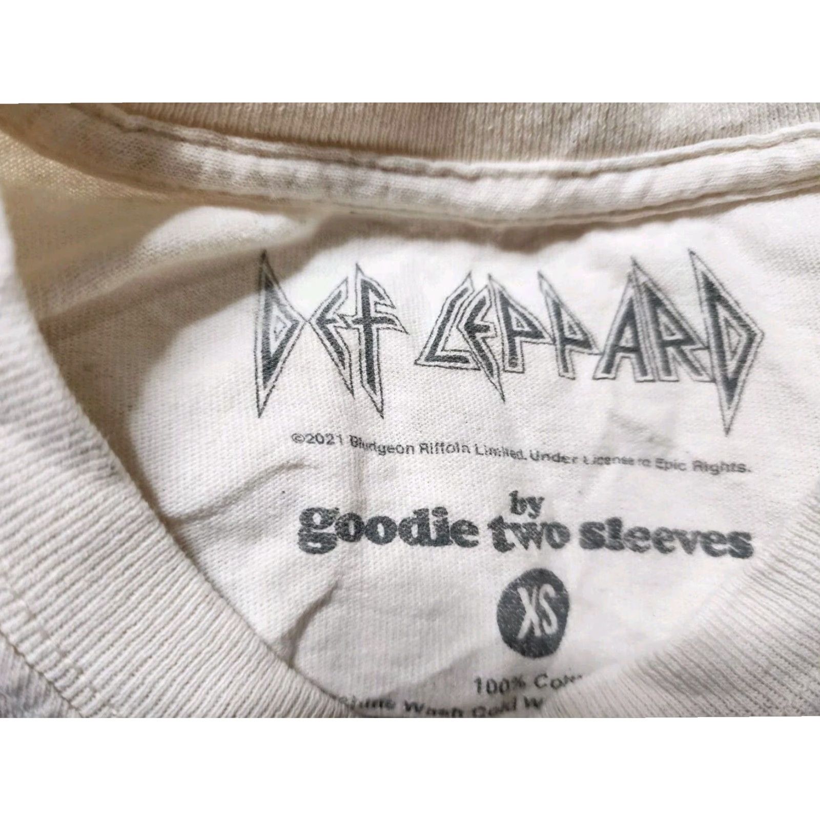 Vintage Def Leppard Music Graphic Print Cropped T Shirt Womens XS Beige Size XS / US 0-2 / IT 36-38 - 2 Thumbnail