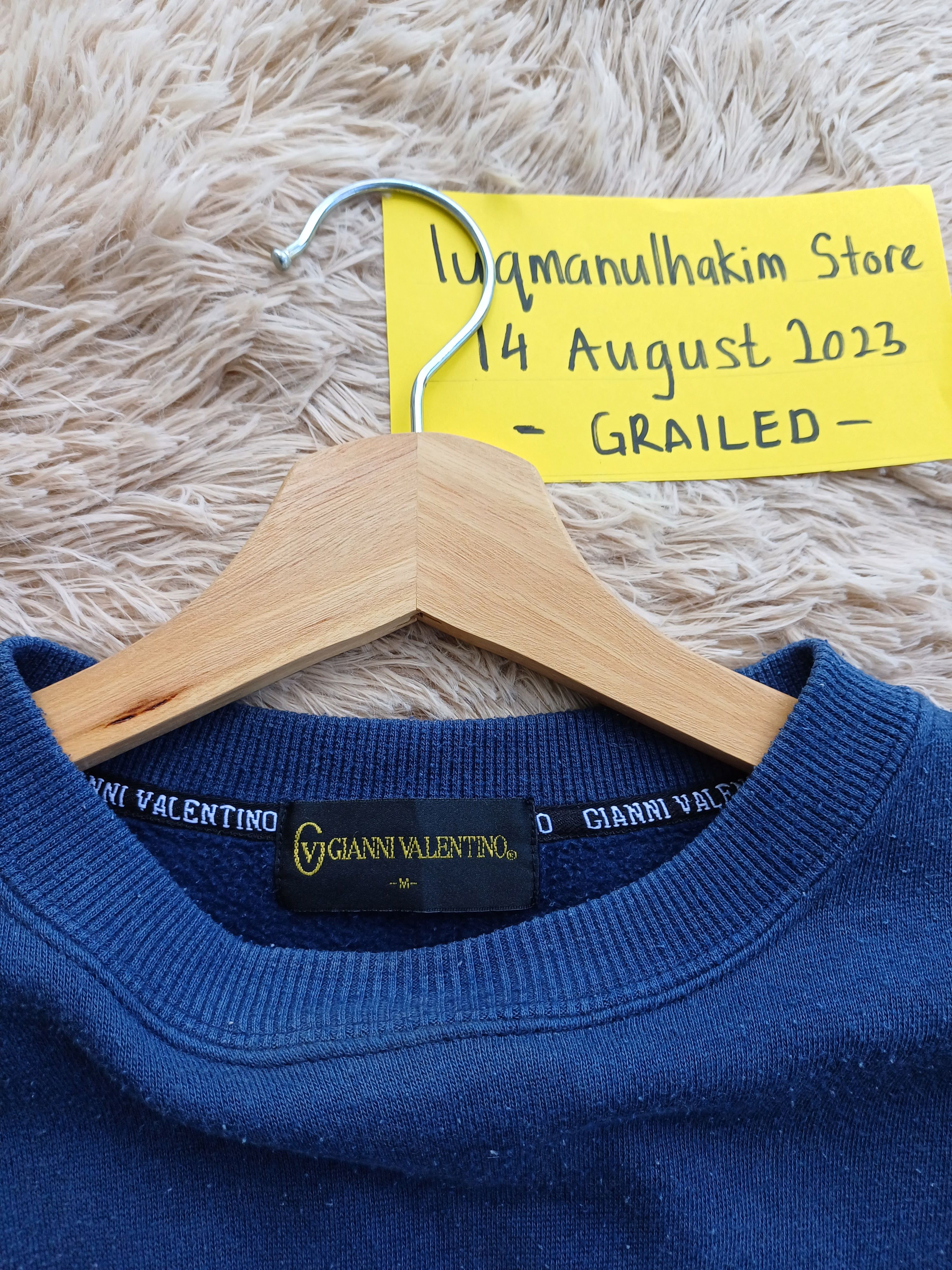 Gianni Valentino Rare Vintage Gianni Valentino Big Logo Spellout Sweater Size US L / EU 52-54 / 3 - 6 Thumbnail