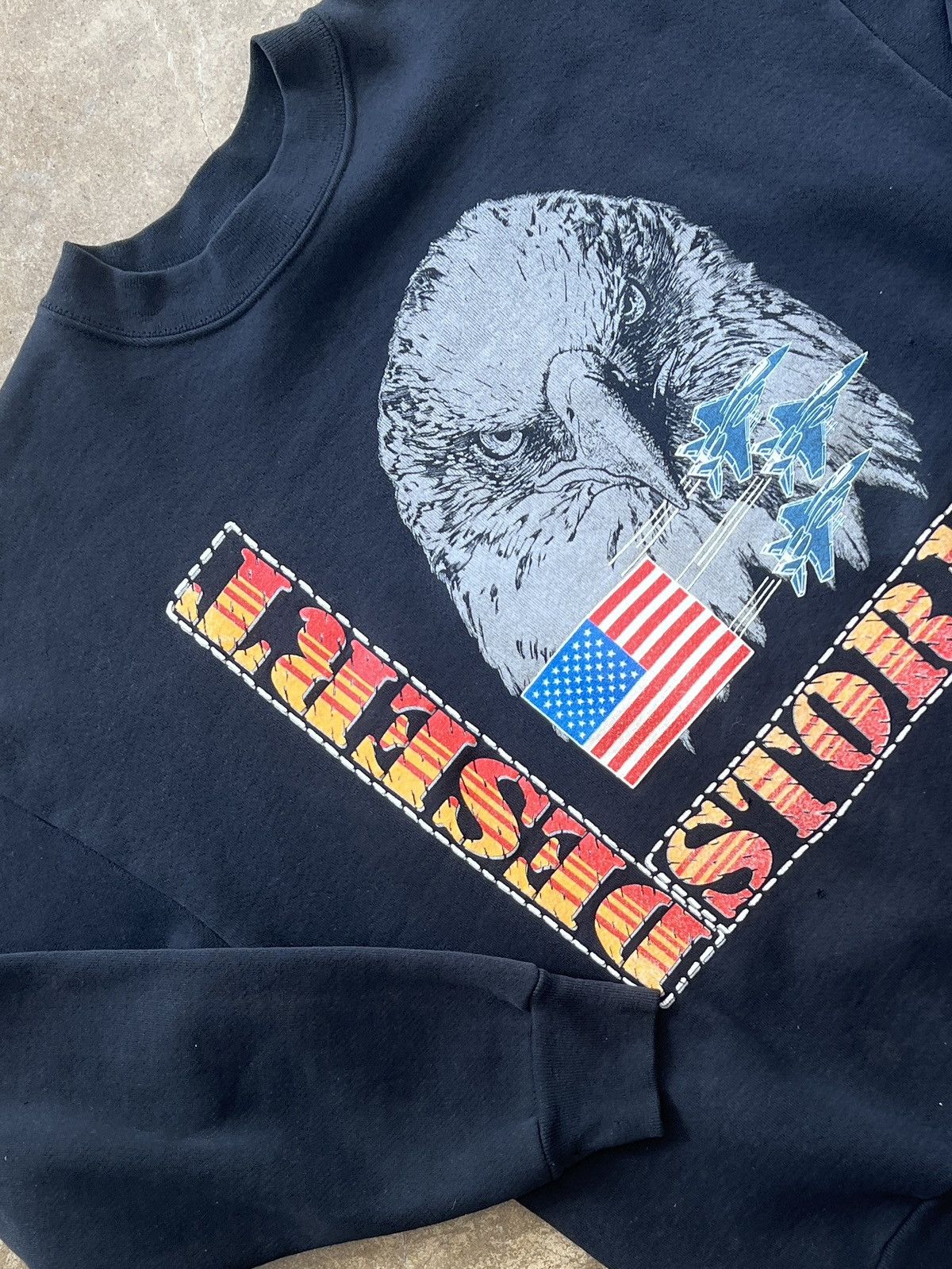 Vintage Vintage 90s Desert Storm Gulf War Eagle Military Crewneck XL Size US XL / EU 56 / 4 - 1 Thumbnail