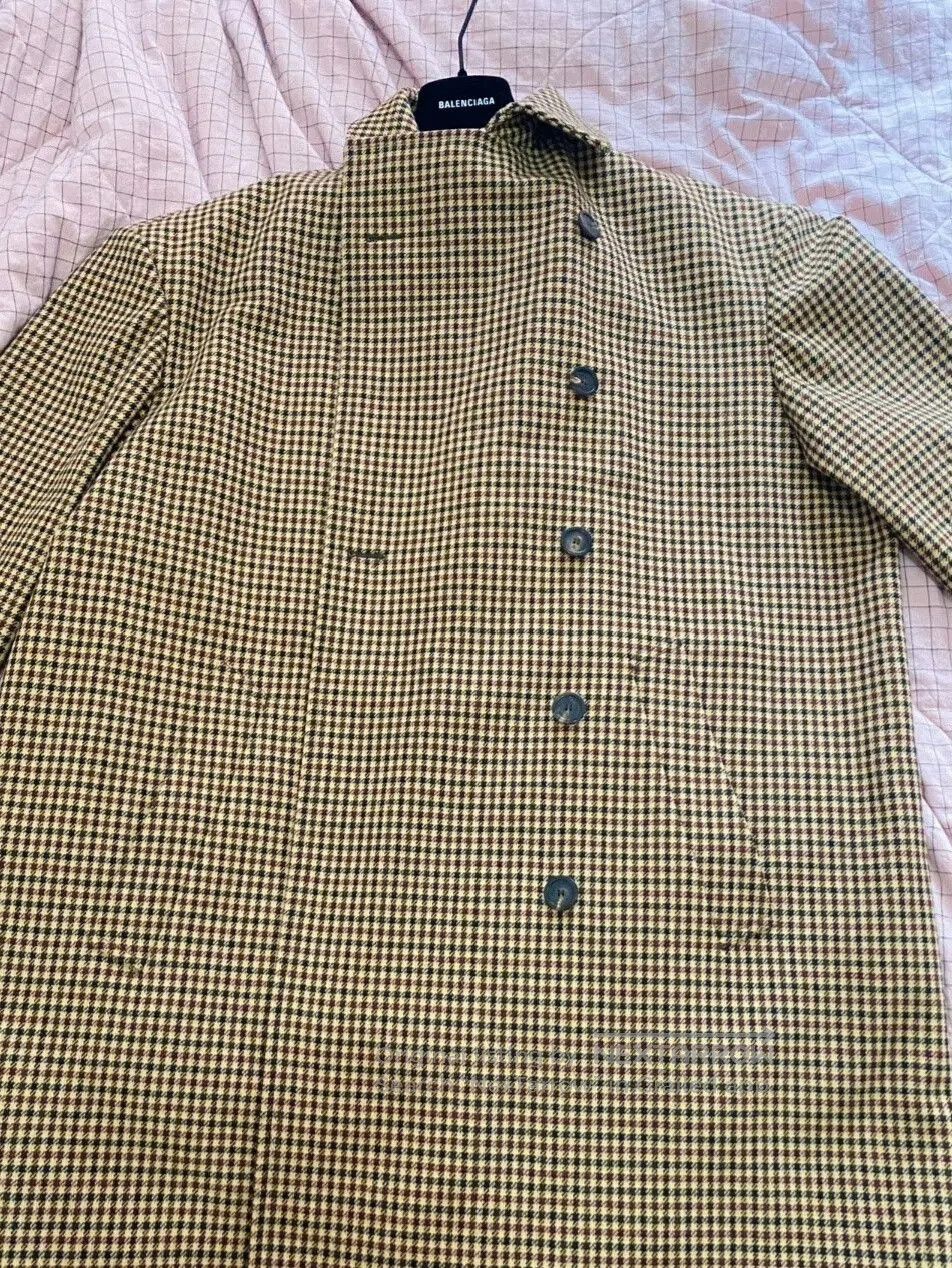 Balenciaga oversized checked wool coat by balenciaga. Size US M / EU 48-50 / 2 - 6 Thumbnail