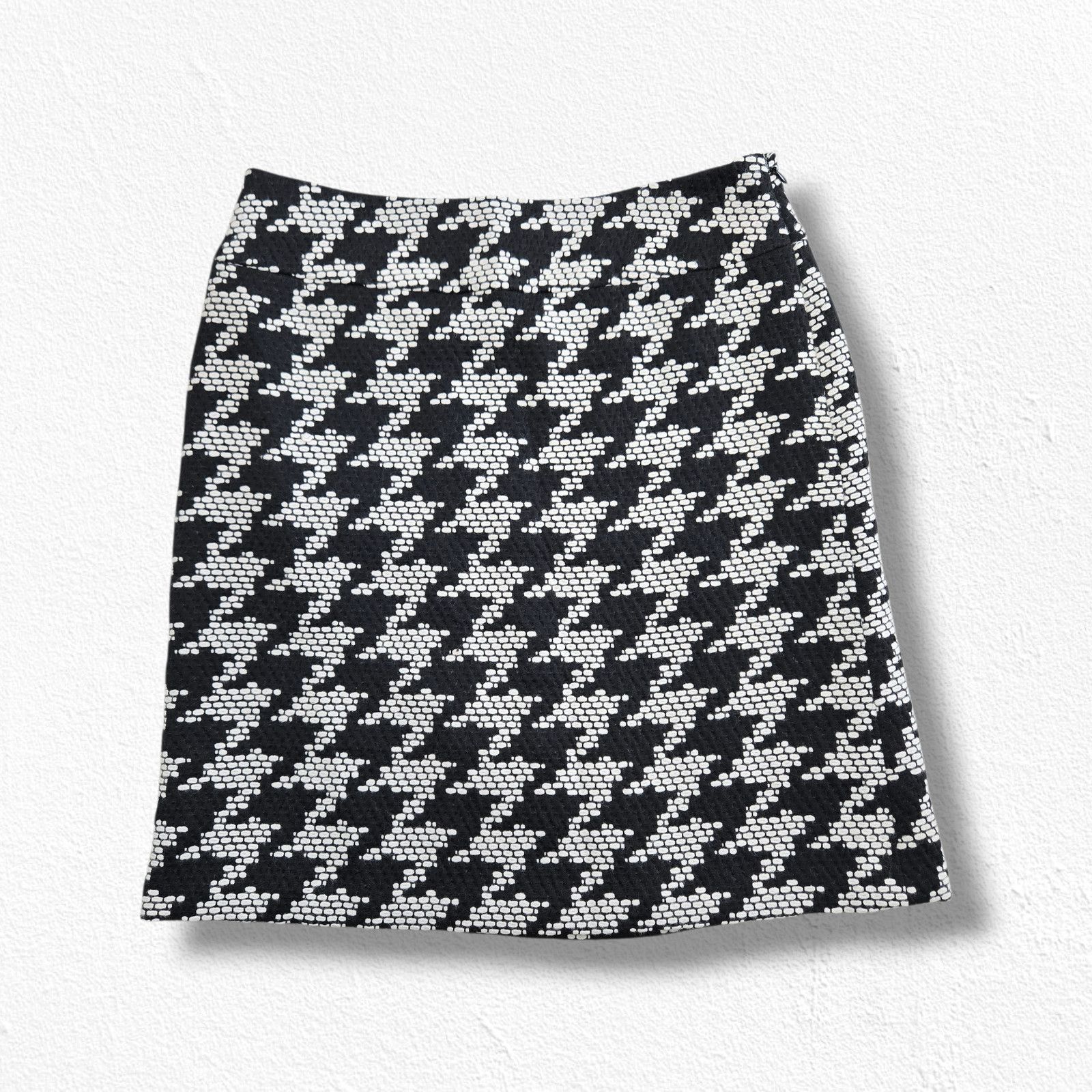 Vintage Vintage Talbots Houndstooth Wool Pencil Skirt 6P Size 28" / US 6 / IT 42 - 2 Thumbnail