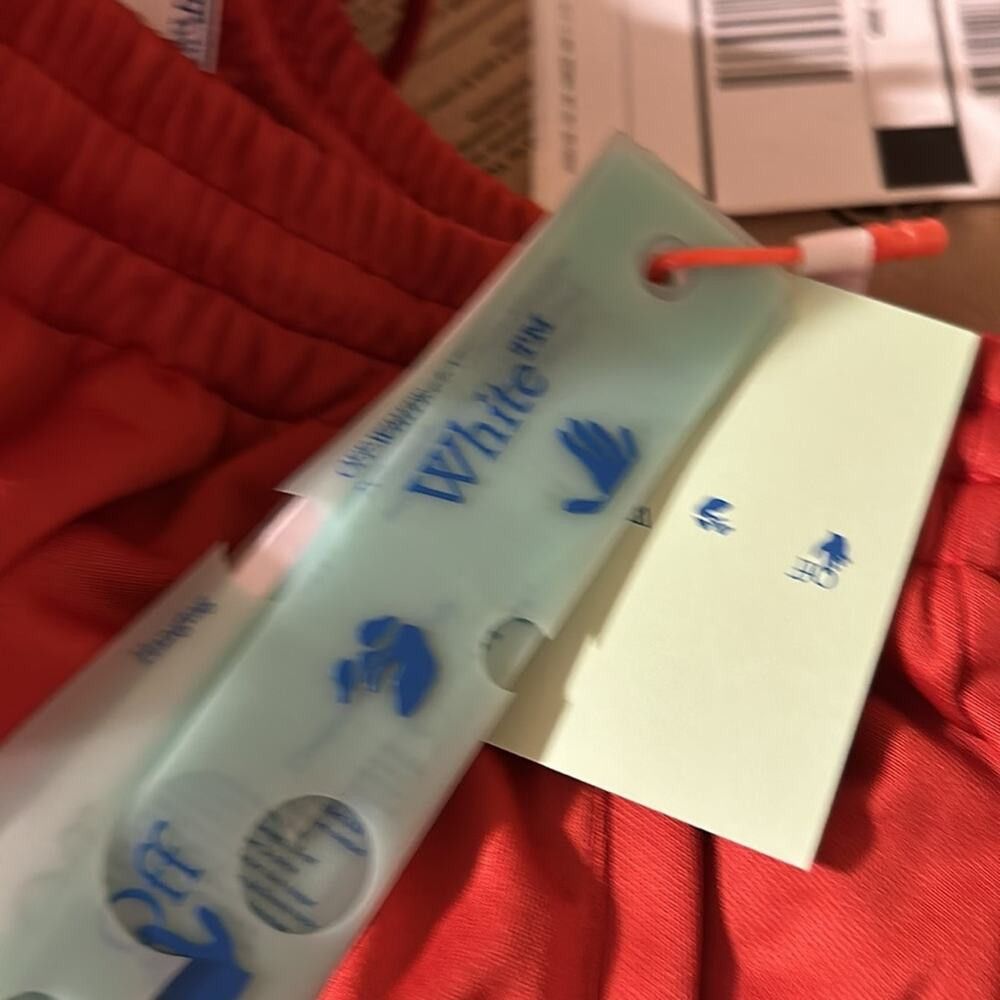 Off-White Off-White Hand Logo Shorts Red M Size US 30 / EU 46 - 9 Thumbnail