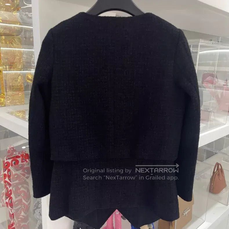 Chanel Chanel Black CC round-neck jacket Size S / US 4 / IT 40 - 2 Thumbnail