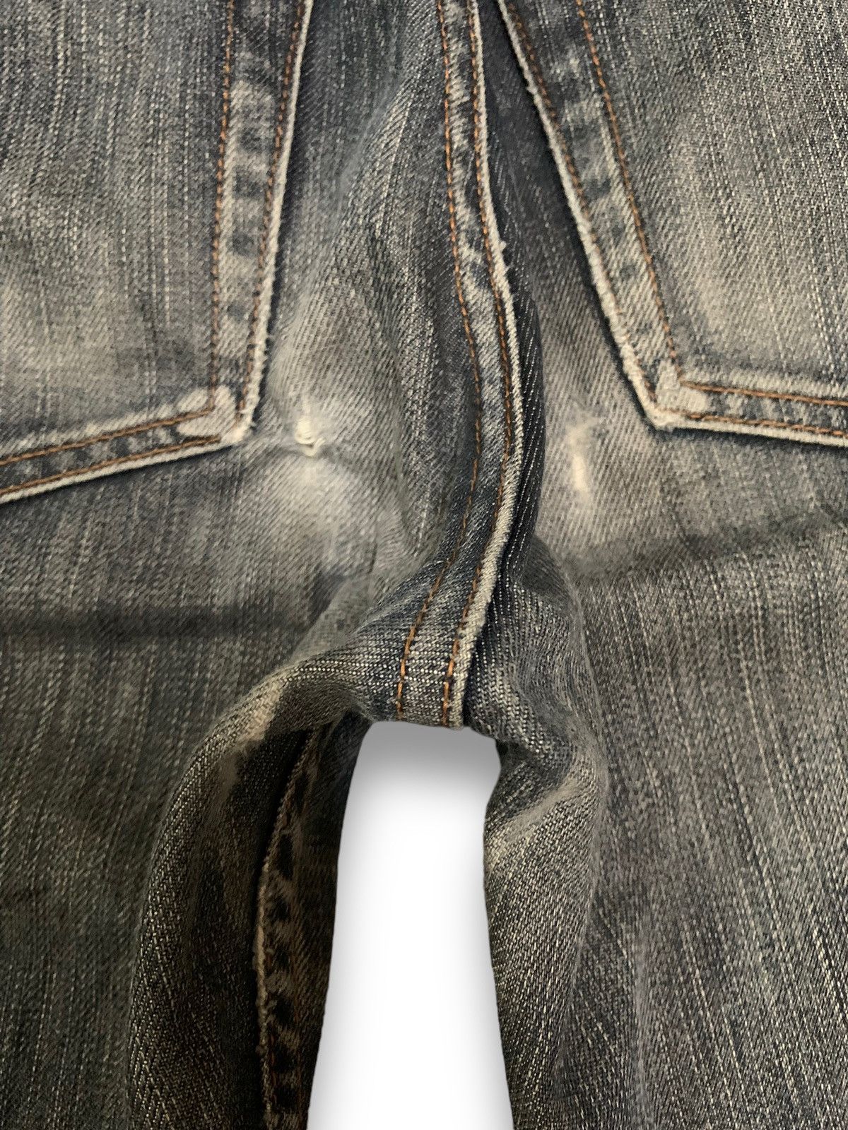 Undercover × Uniqlo Vintage Y2K Uniqlo UJ Faded Straight Leg Distressed Jeans Size US 29 - 15 Thumbnail