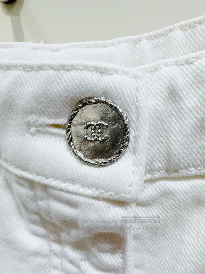 Chanel Chanel White jeans Size 26" / US 2 / IT 38 - 2 Thumbnail
