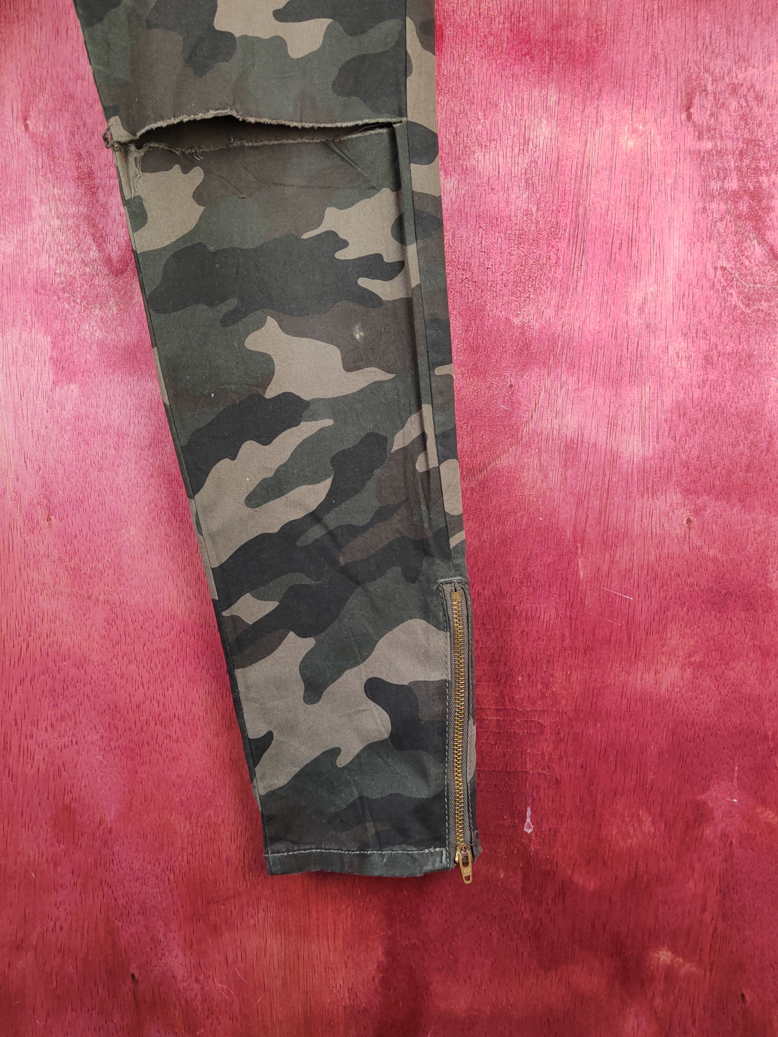 Japanese Brand × LOWRYS FARM Lepsim-Lowrys Farm Ripped Camouflage Pants #S2213 Size 28" / US 6 / IT 42 - 6 Thumbnail