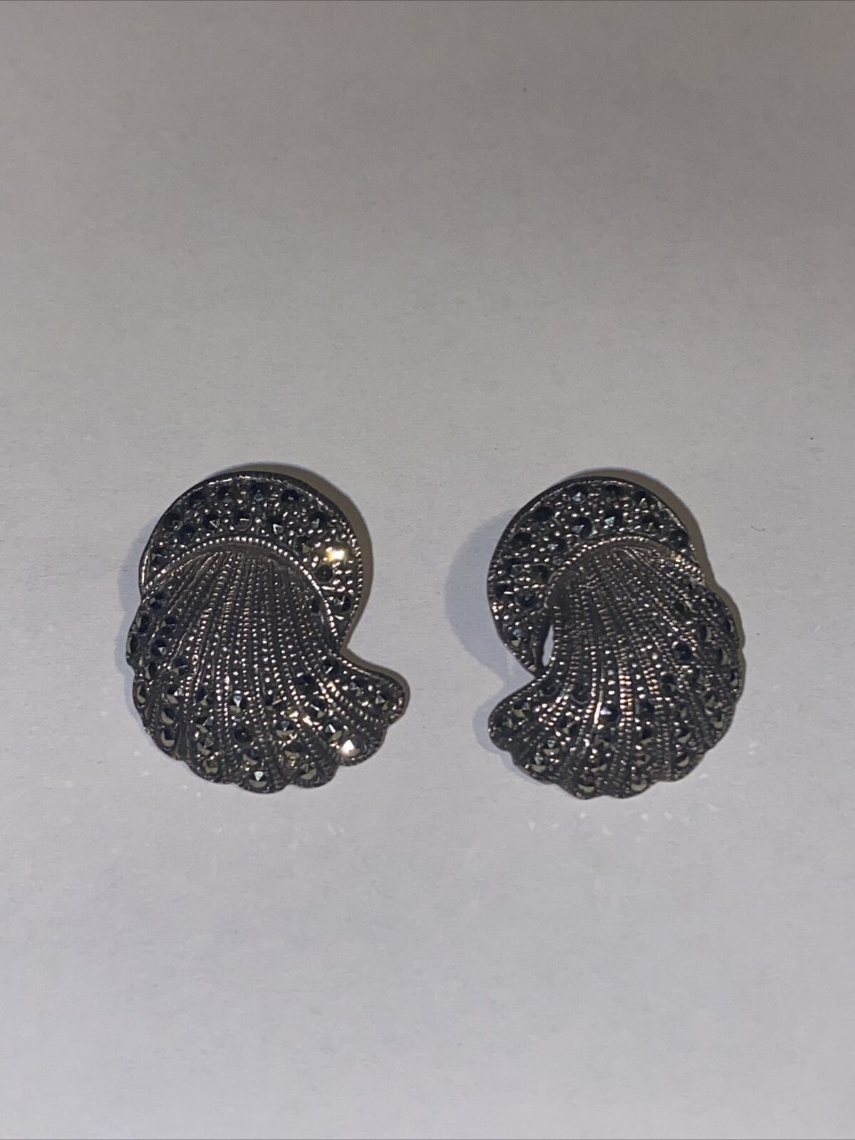 Other 925 Sterling Silver Marcasite Post Earrings Shell Style Size ONE SIZE - 1 Thumbnail