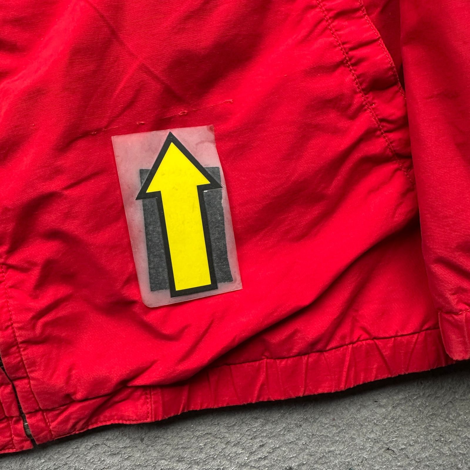 Eddie Bauer Vintage Eddie Bauer Ebtek Cotton Jacket Mens Large Tall Red Size US L / EU 52-54 / 3 - 10 Thumbnail