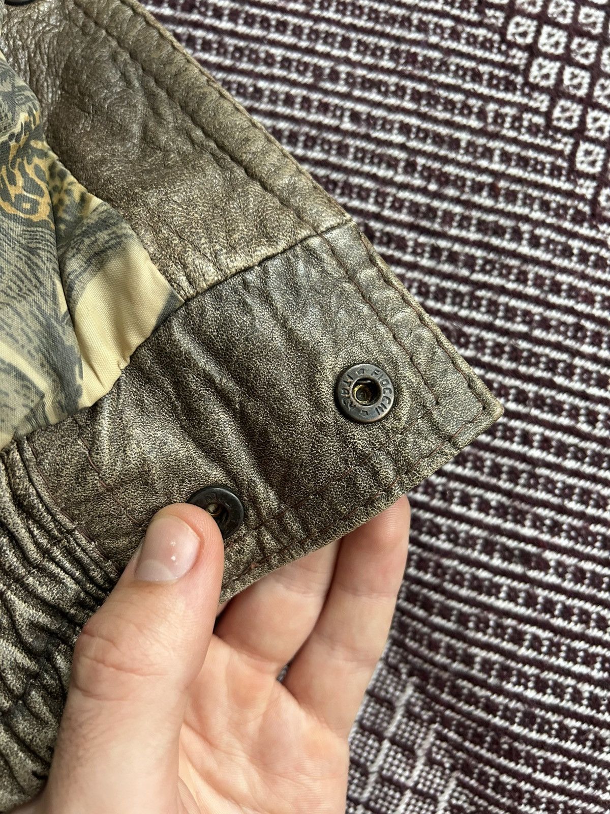 Genuine Leather Vintage Leather Distressed Bomber Jacket Faded VeraPelle Y2K Size US L / EU 52-54 / 3 - 14 Thumbnail