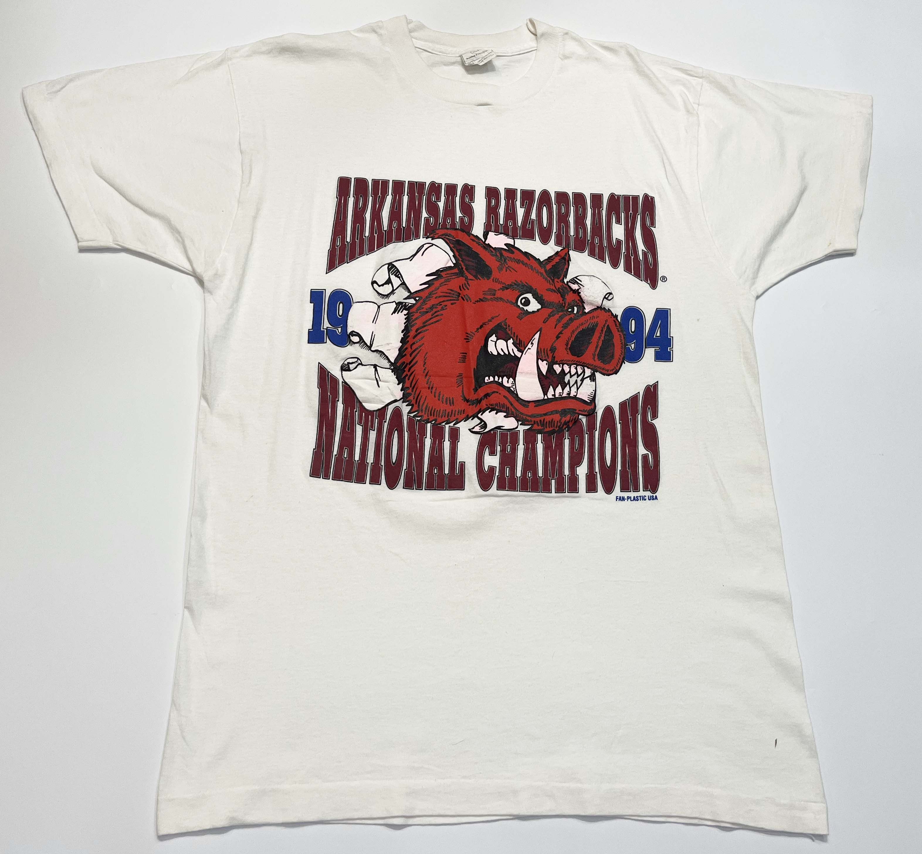 Vintage Vintage 1994 Arkansas Razorbacks NCAA Football T-Shirt Size US XL / EU 56 / 4 - 1 Thumbnail