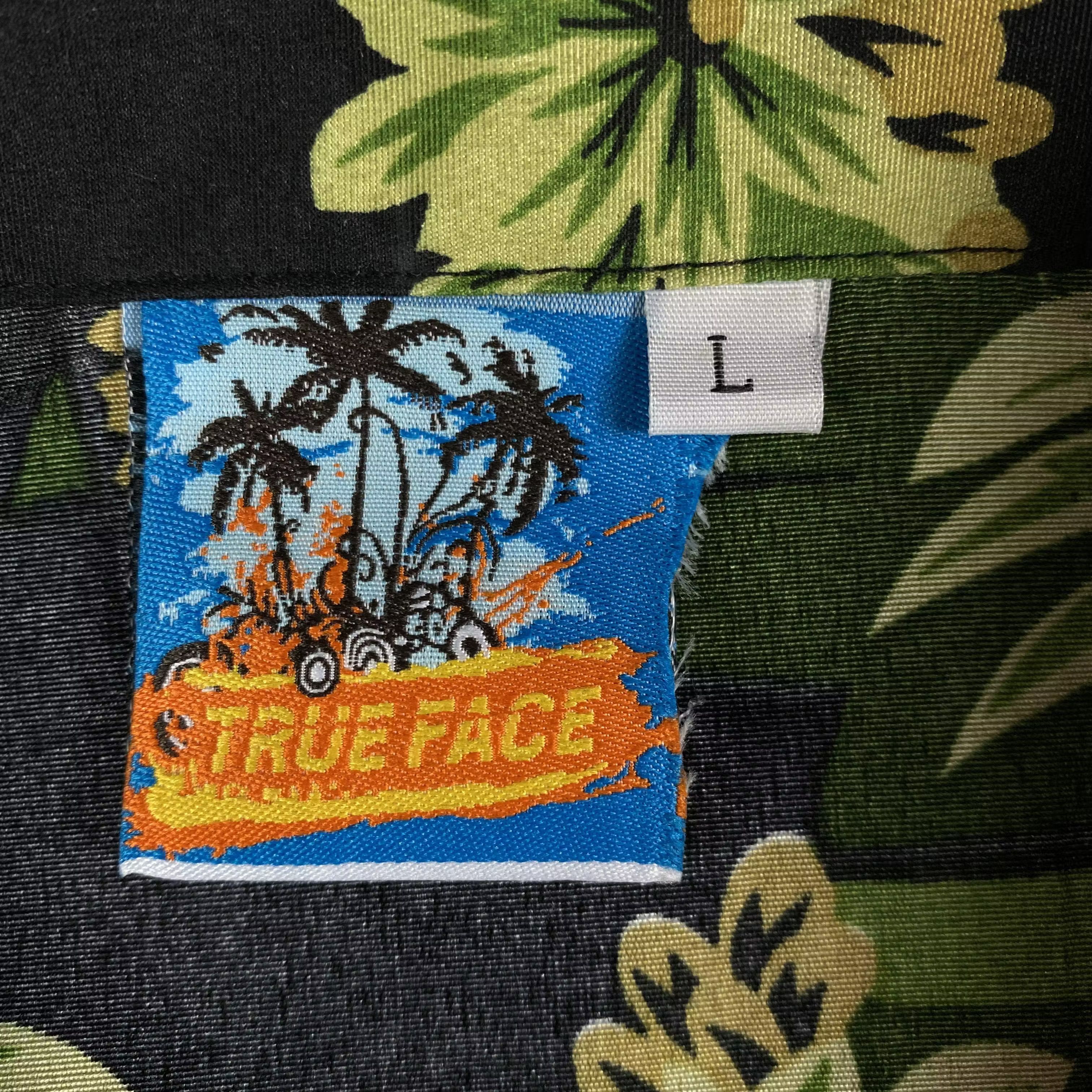 Vintage Men’s Crazy Hawaiian Shirt Short Sleeve True Face Size L Size US L / EU 52-54 / 3 - 4 Thumbnail