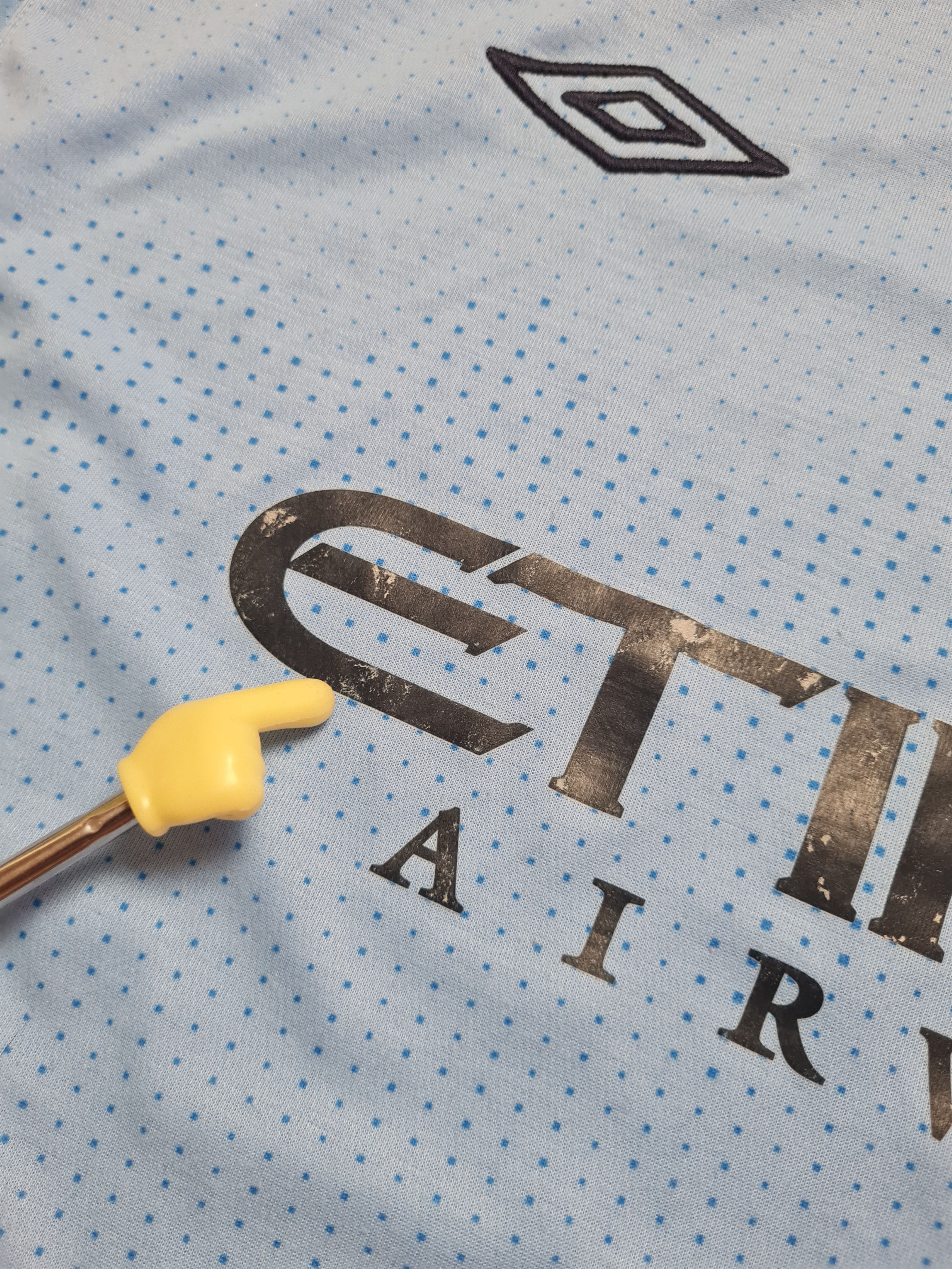 Umbro Manchester City 2011-012 Football Shirt Umbro Long Sleeve Size US XXL / EU 58 / 5 - 14 Thumbnail