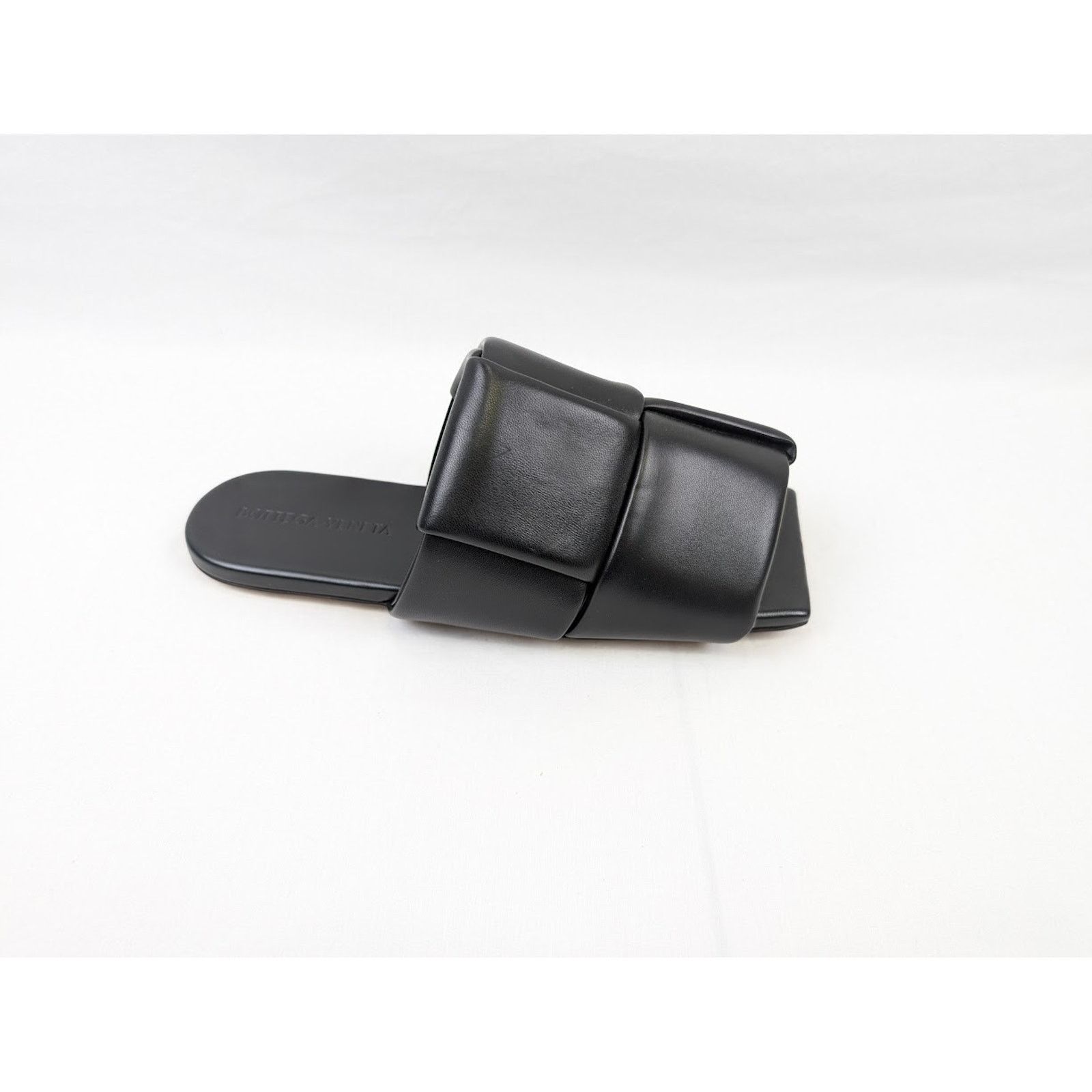 Bottega Veneta o1rshd1 Nappa Lagoon Leather Sandals in Black Size US 10 / EU 43 - 1 Thumbnail