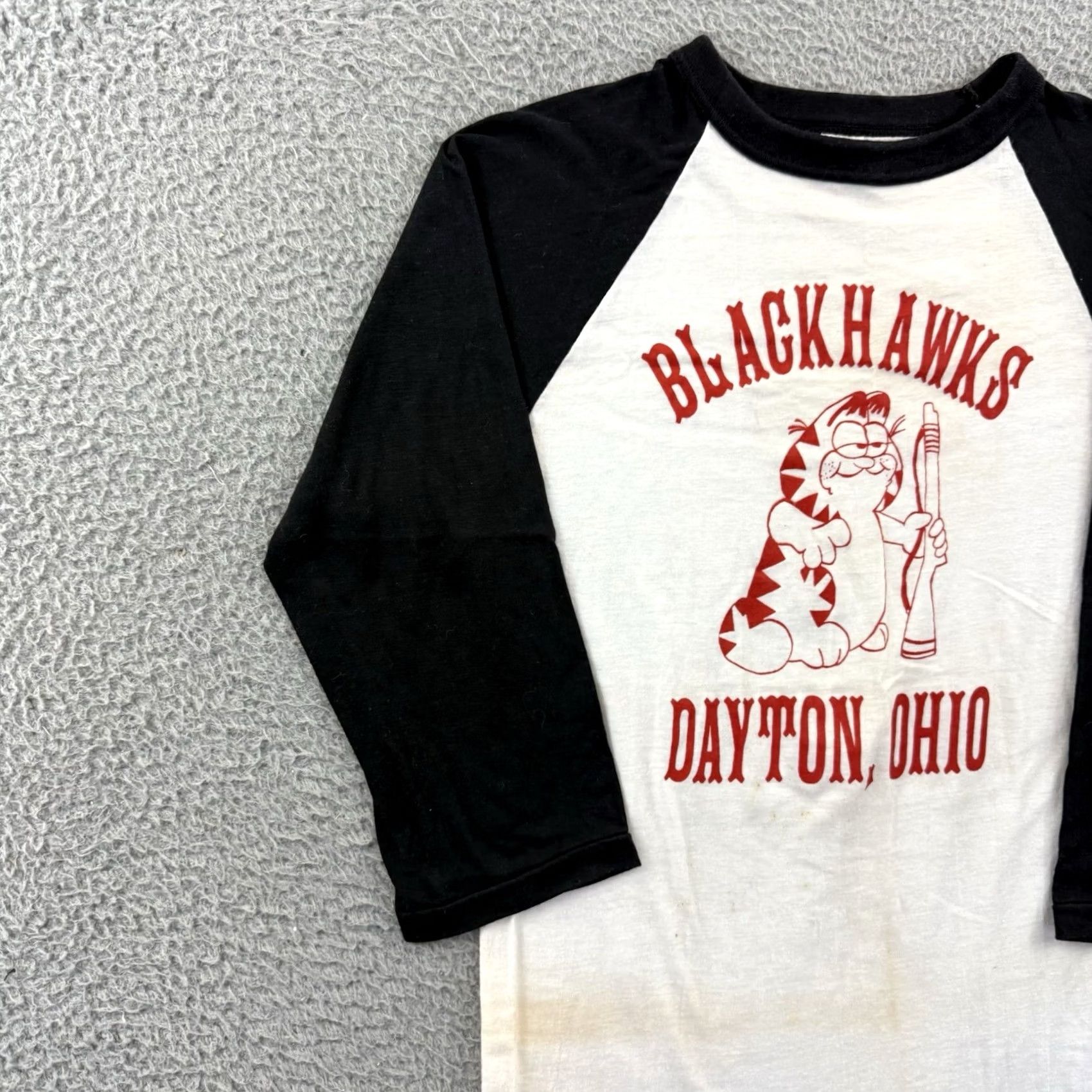 Vintage VINTAGE Dayton Ohio Blackhawks Shirt Adult Small White Raglan 70s Military USA Size US S / EU 44-46 / 1 - 4 Thumbnail