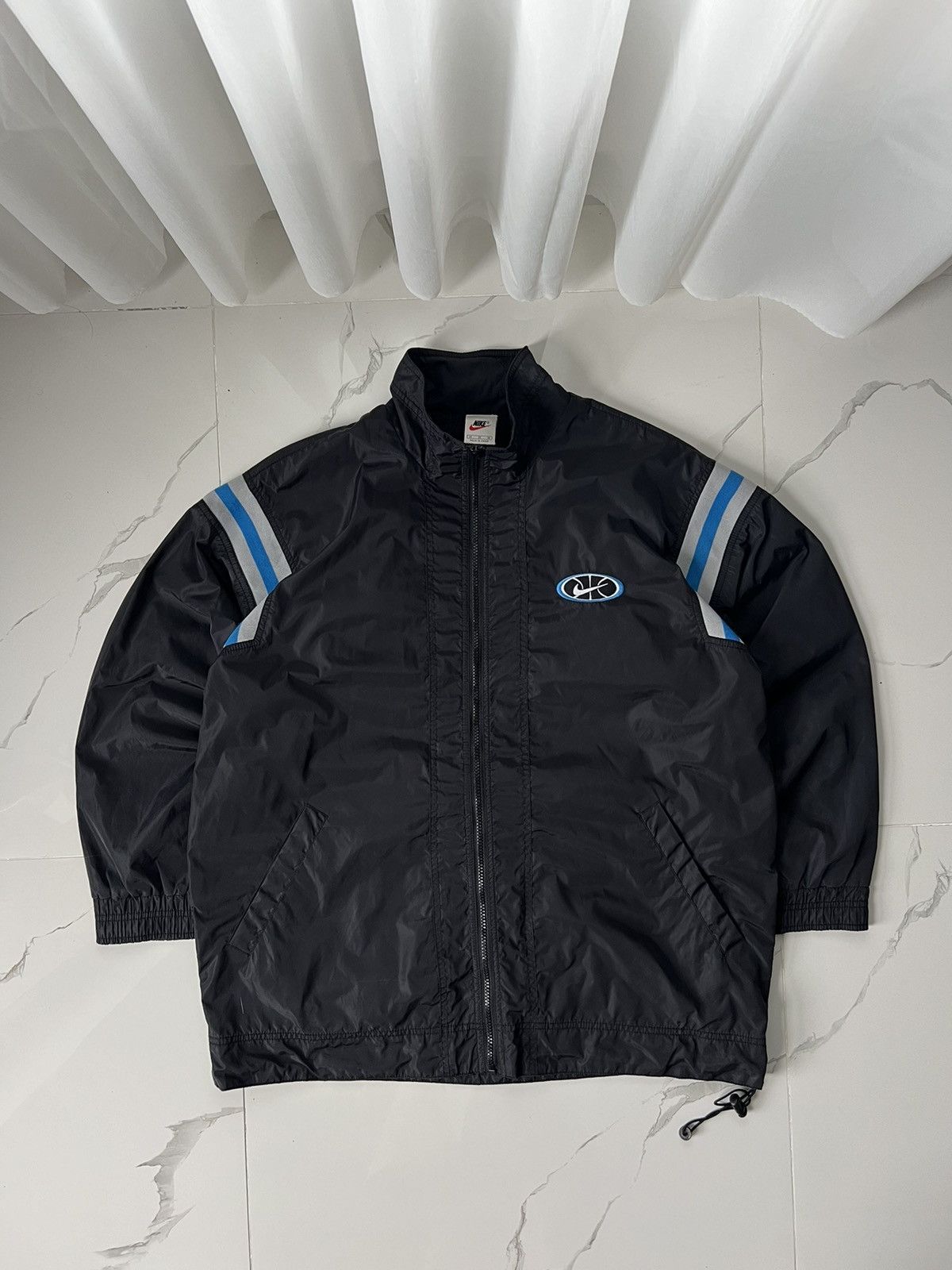 Nike × Vintage 90's NIKE RARE BASKETBALL RETRO Y2K SWOOSH LOGO JACKET Size US M / EU 48-50 / 2 - 1 Thumbnail