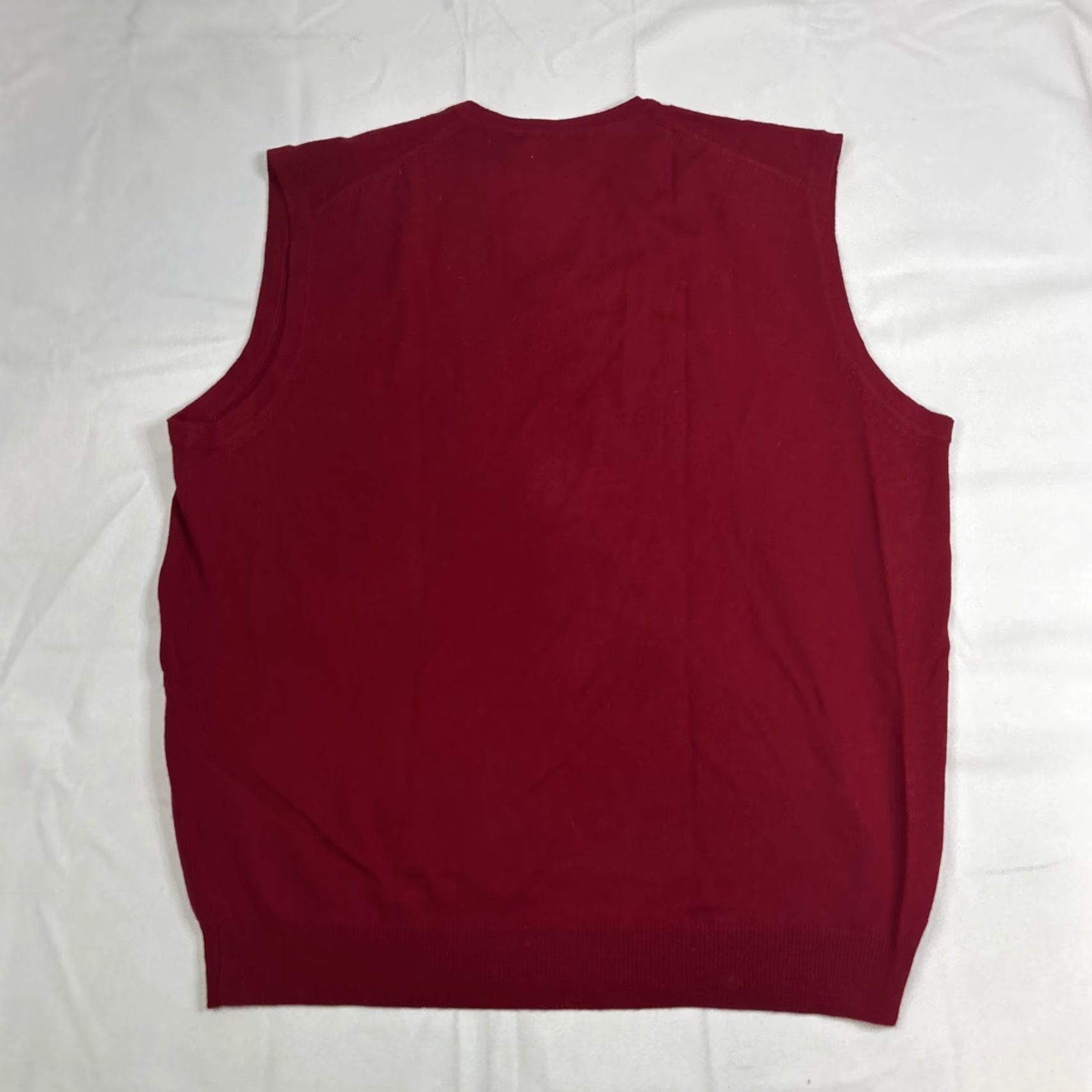 Jos. A. Bank Jos. A. Bank Merino Wool Vest Men’s M Signature Collection Red Preppy Classic Vest/City Classic College Dad Preppy Office Mens M Red Merino Wool Vest Size US M / EU 48-50 / 2 - 5 Thumbnail