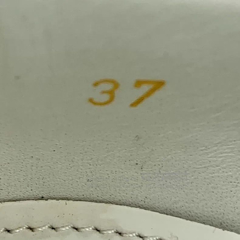 Prada Prada White Baroque carved lace-up casual flat muffin shoe Size US 6.5 / IT 36.5 - 6 Thumbnail