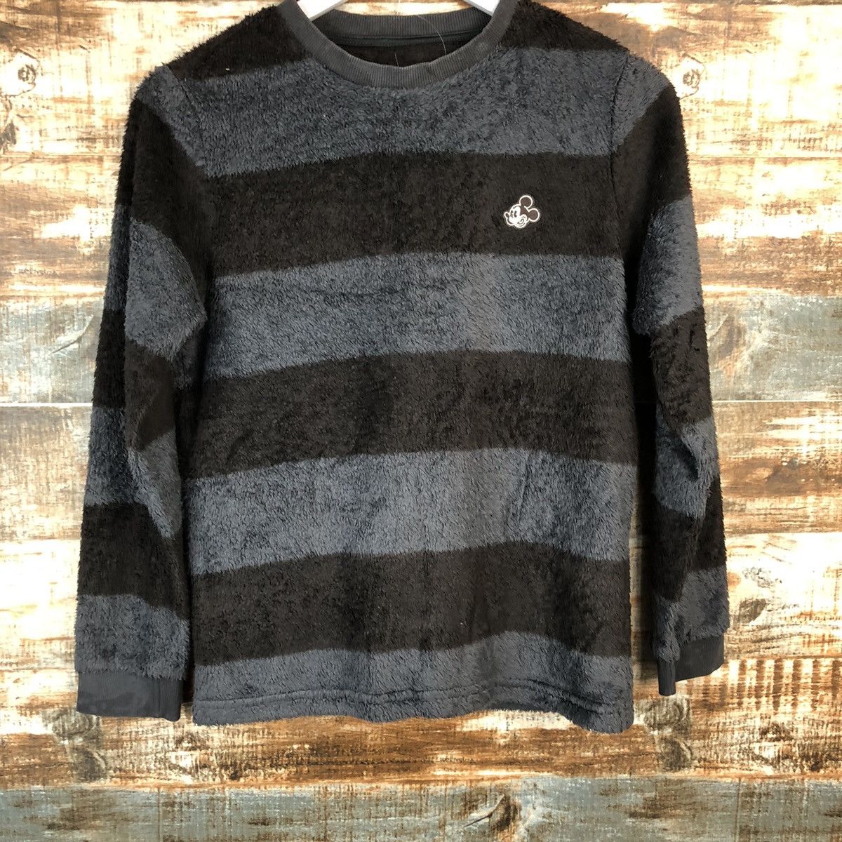 Mickey Mouse × Uniqlo Uniqlo Stripe Grey fleece Sweatshirt #A1618 Size US XS / EU 42 / 0 - 3 Thumbnail