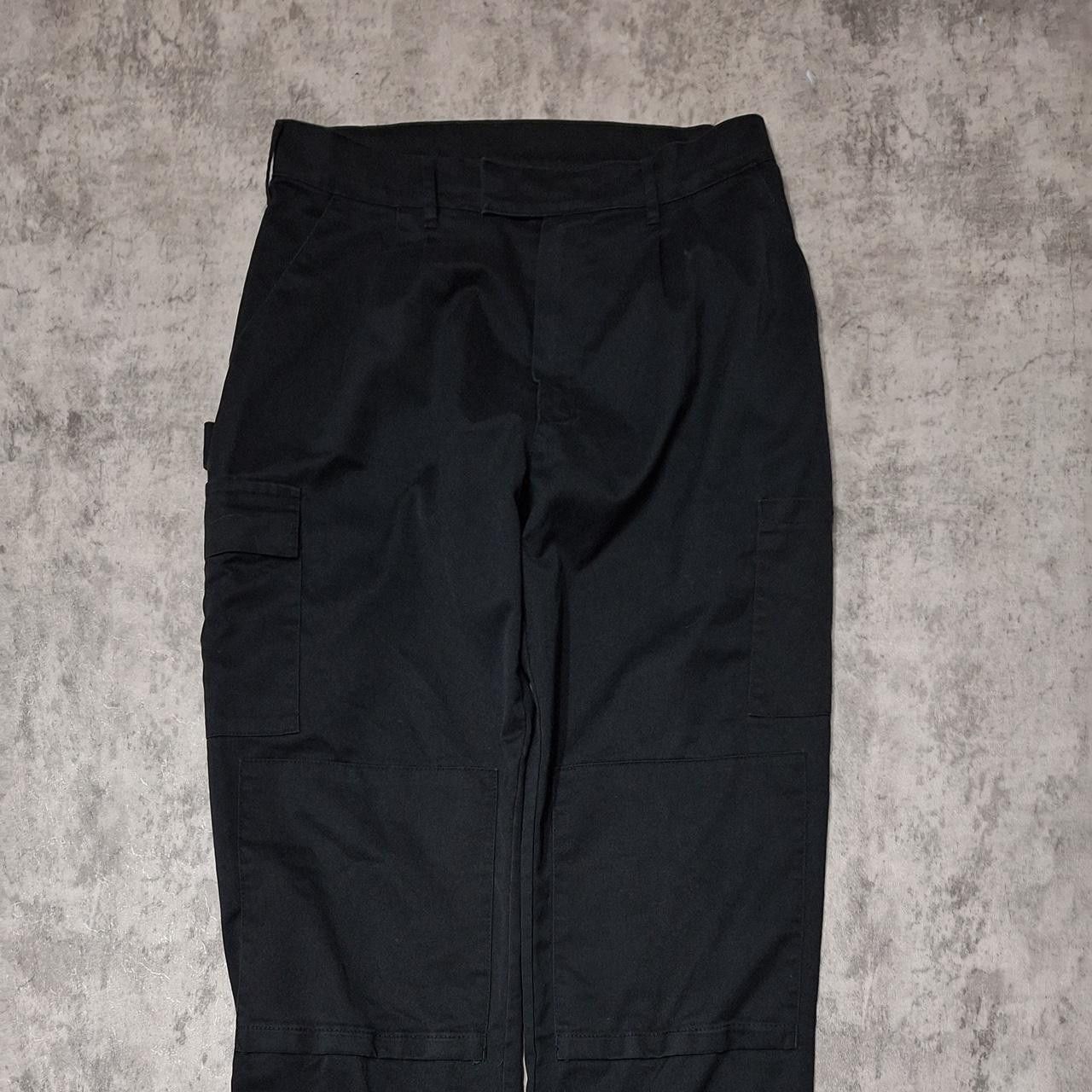 Other Black cargo pants with a relaxed fit Size 32" / US 10 / IT 46 - 1 Thumbnail