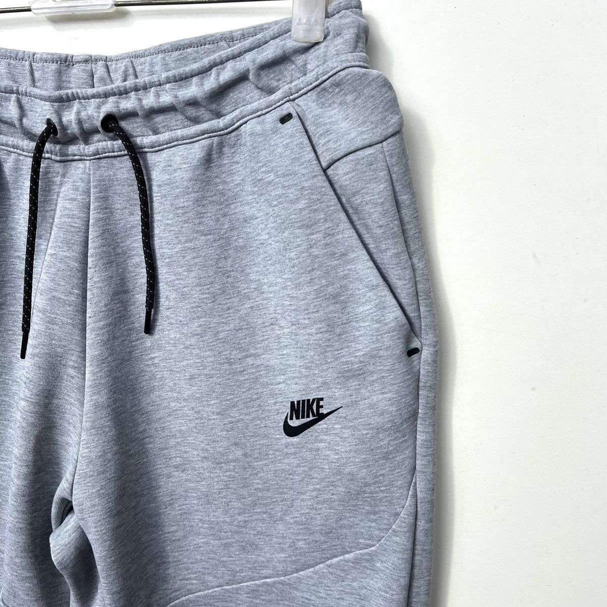 Nike Nike tech fleece pants Size US 32 / EU 48 - 2 Thumbnail