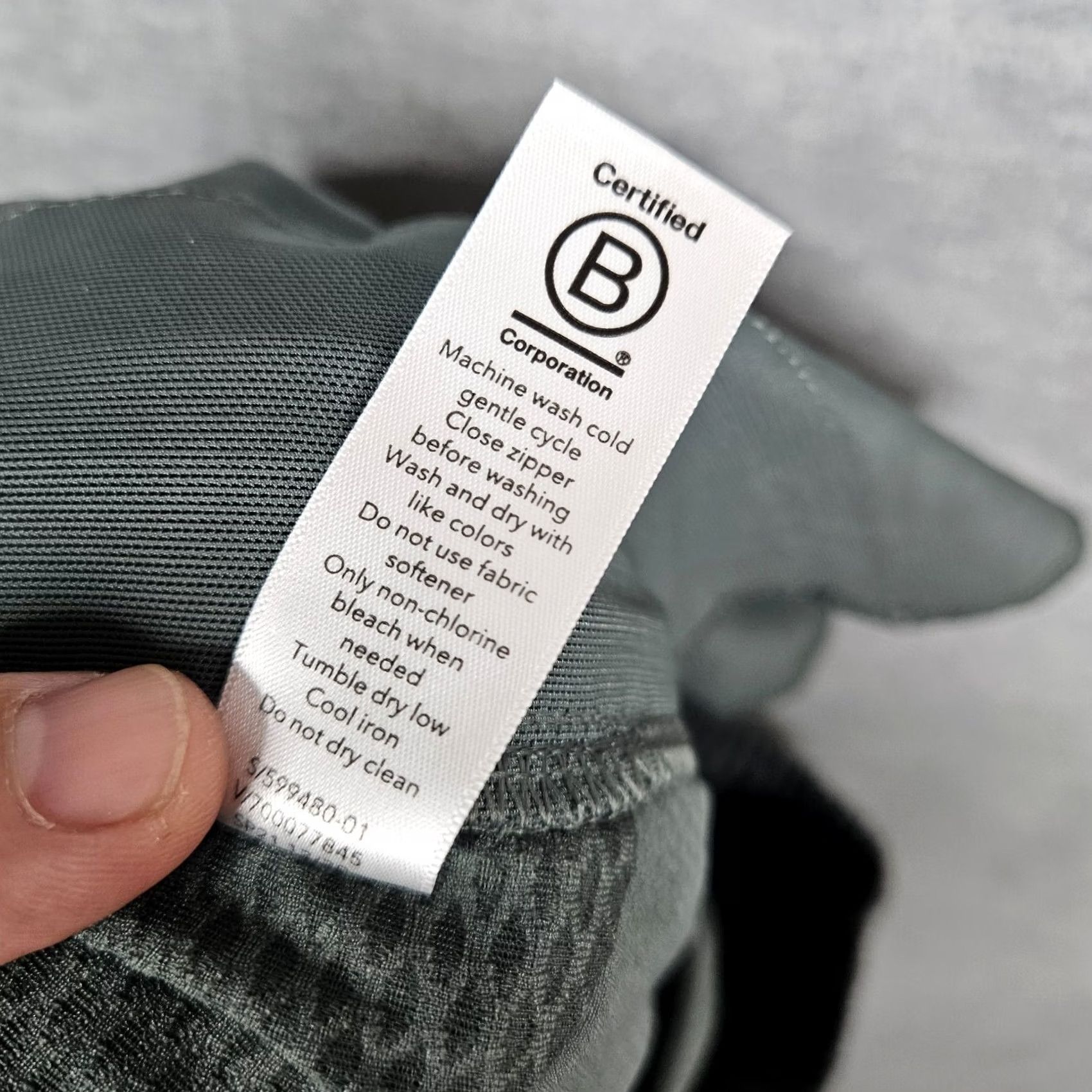 Athleta Athleta Jogger Pants Women's Size 6 Green Athletic Inseam 28 in Lined Tapered Casual Activewear Summer Spring Fall Winter Size 28" / US 6 / IT 42 - 6 Thumbnail