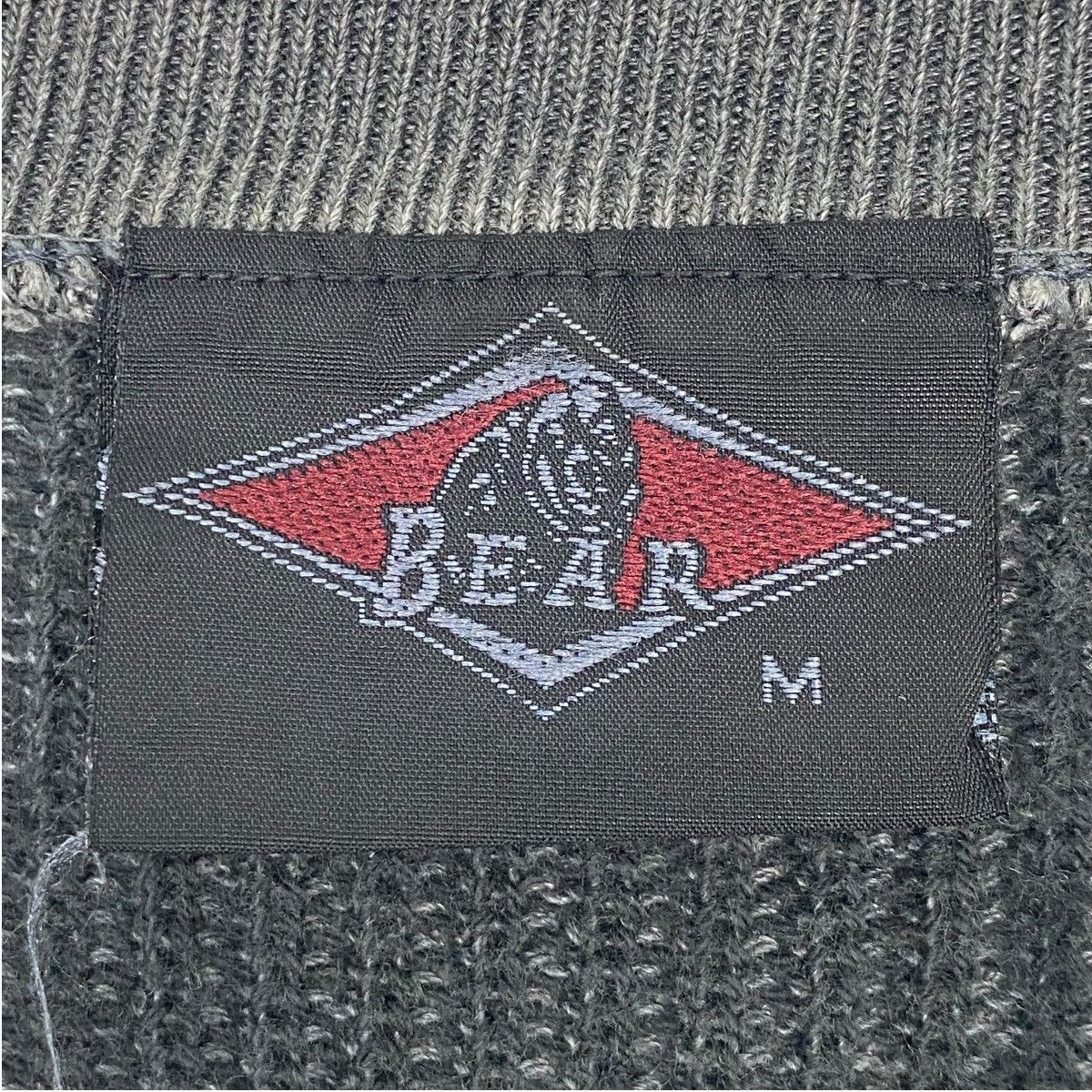 Vintage Vintage 90s Bear Surf Sweatshirt Vneck Grey Pullover Size L Size L / US 10 / IT 46 - 6 Thumbnail