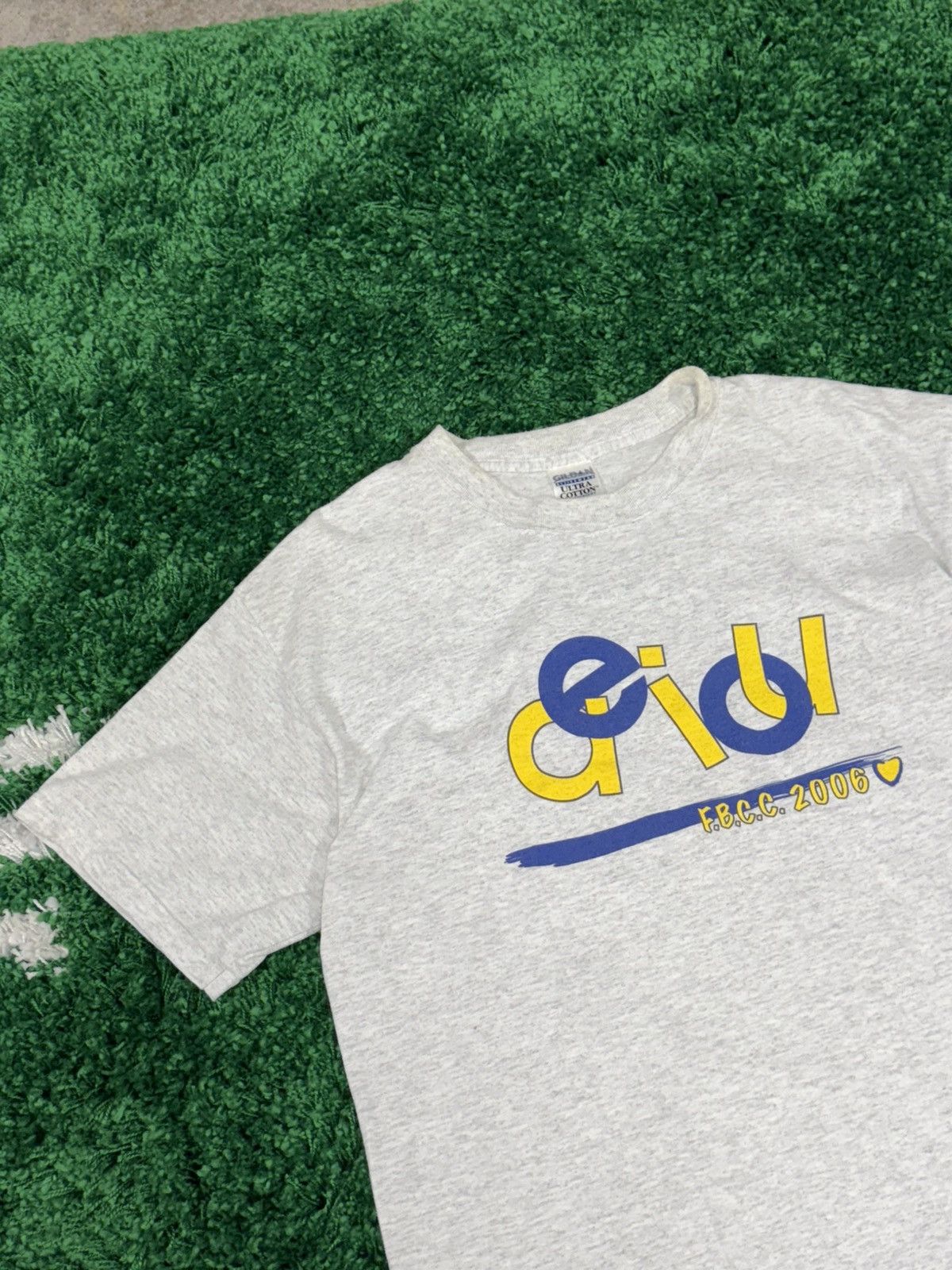 Vintage Vintage Gildan Vowels AEIOU Logo Grey Tee Large Retro Size US L / EU 52-54 / 3 - 2 Thumbnail