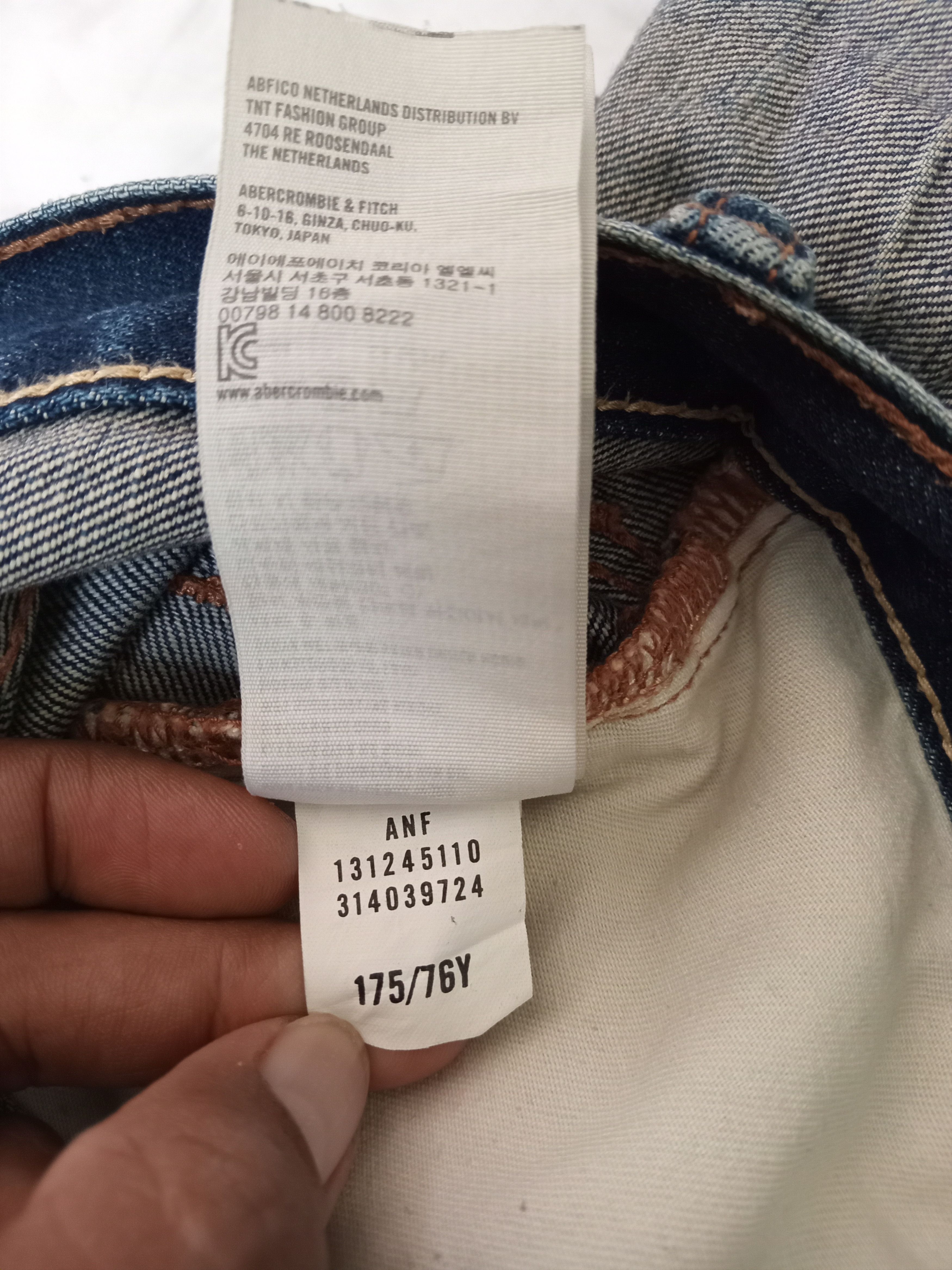 Abercrombie & Fitch × Japanese Brand A&F Classic Straight Ripped Distressed Jeans Pants Size US 32 / EU 48 - 7 Thumbnail