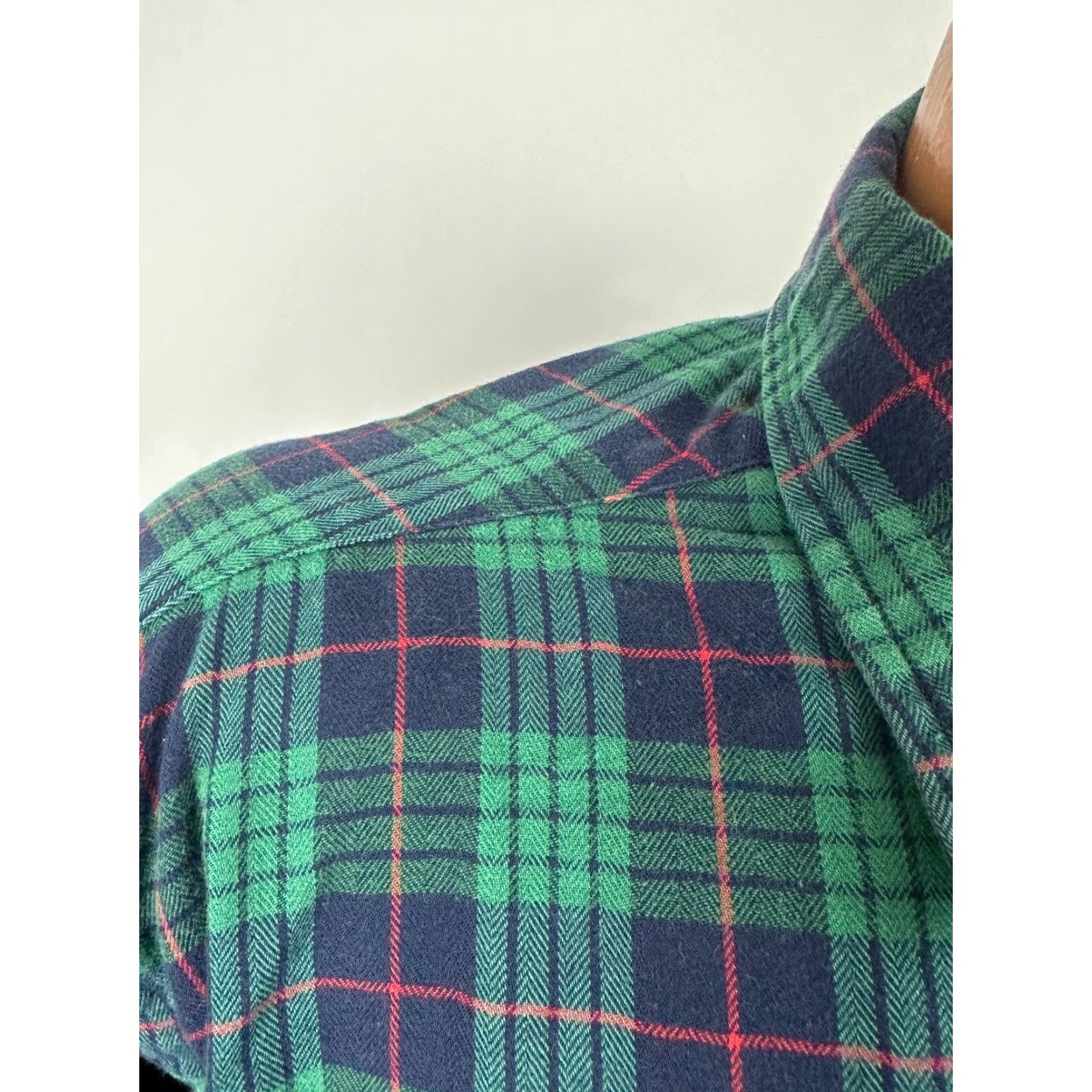Vintage VINTAGE LL Bean Shirt Men L Plaid Button-Up Cotton Midweight Green 80s/90s Grunge Outdoor Workwear Mens Size US L / EU 52-54 / 3 - 4 Thumbnail
