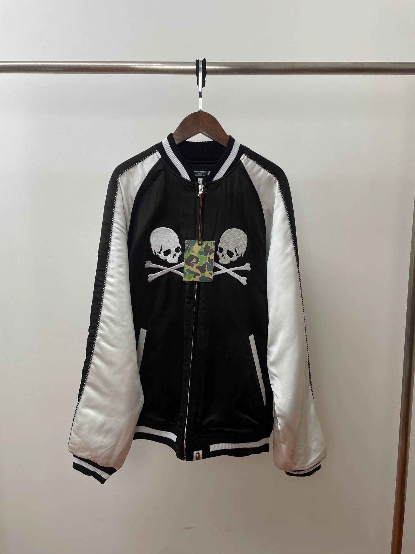 Mastermind Japan Mastermind Japan x BAPE Skull & Ape Head Jacket Black/White Size US L / EU 52-54 / 3 - 1 Thumbnail