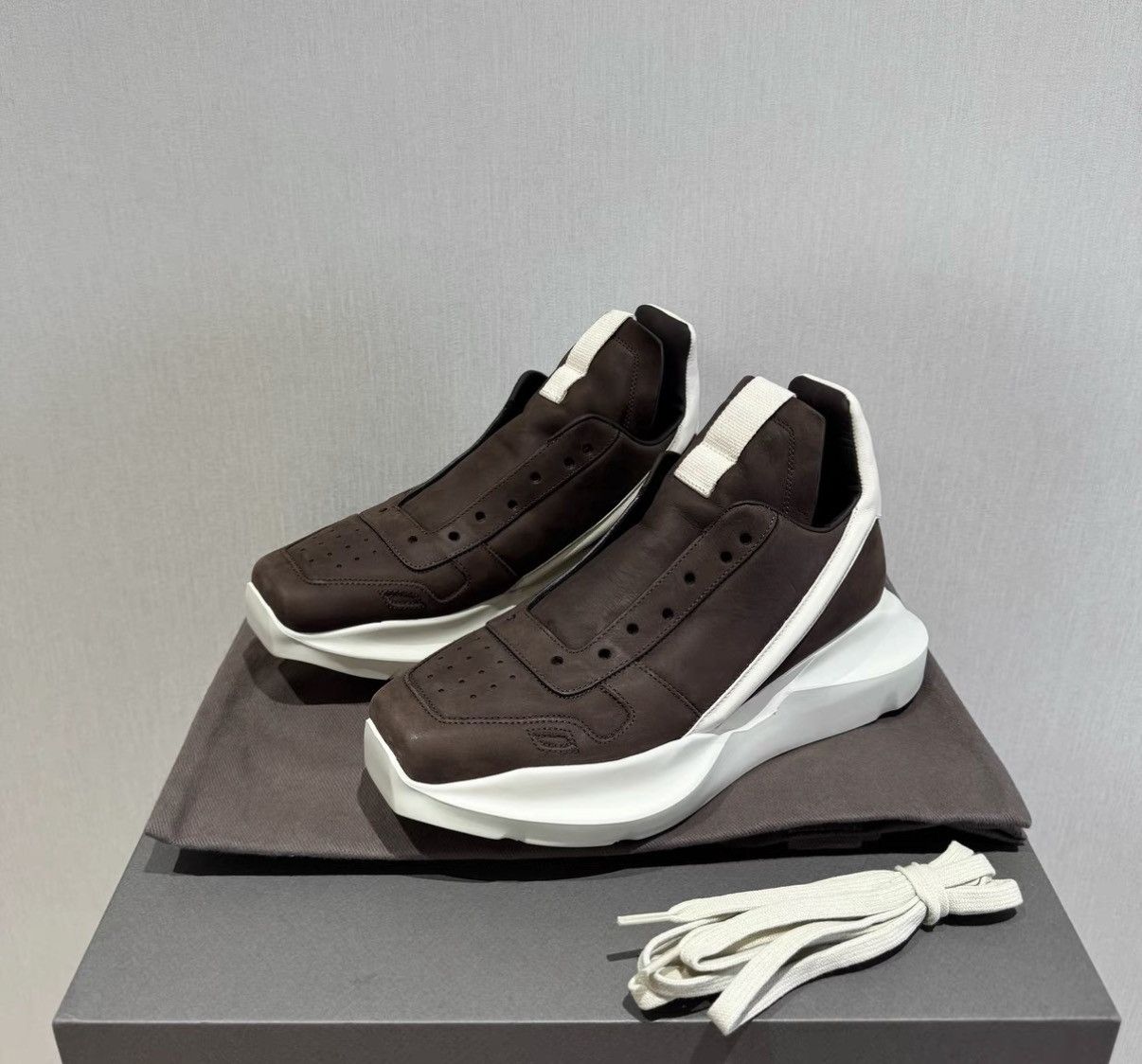 Rick Owens Rick Owens Low-Top Runner Sneakers Size US 8 / IT 38 - 2 Thumbnail