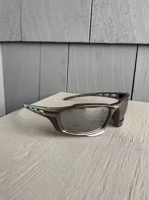 VIBE Vintage 2000s Sports Wrap Sunglasses Silver Punk Y2K Raver Size ONE SIZE - 3 Thumbnail
