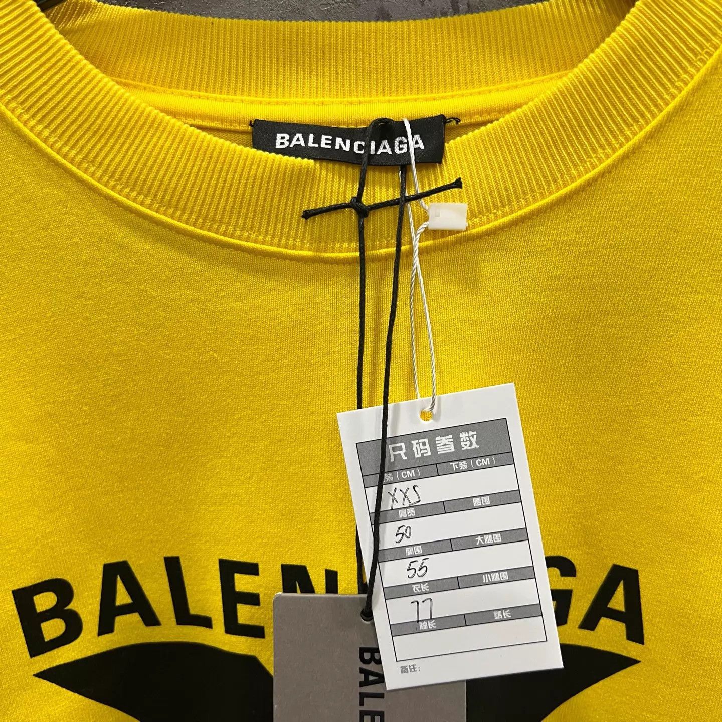 Balenciaga Balenciaga Yellow Logo Short Sleeve Tee OS XXS Size US XXS / EU 40 - 3 Thumbnail
