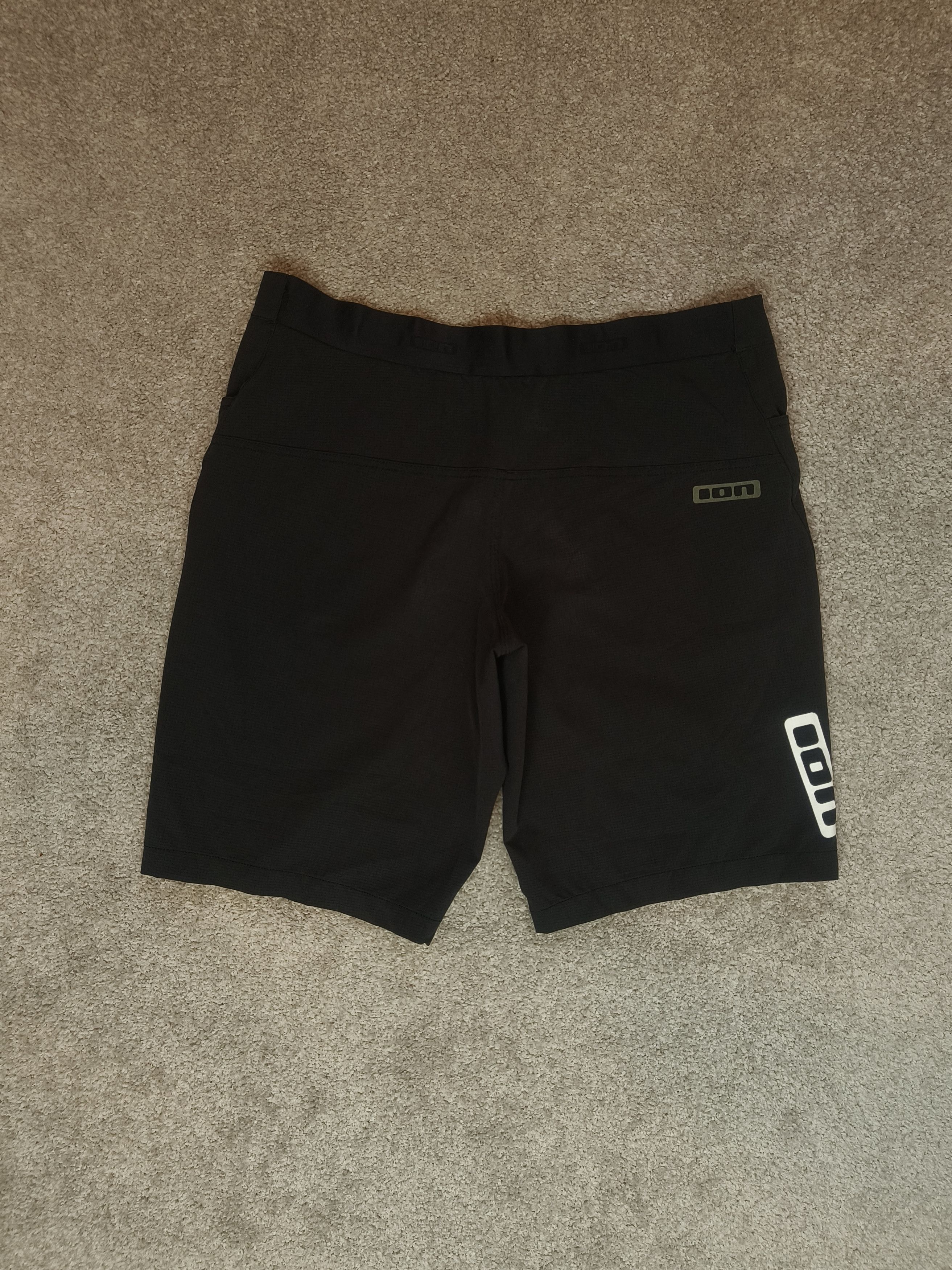 Other ION Surfing Elements Neo Black Wetsuit Shorts Size US 31 - 2 Thumbnail