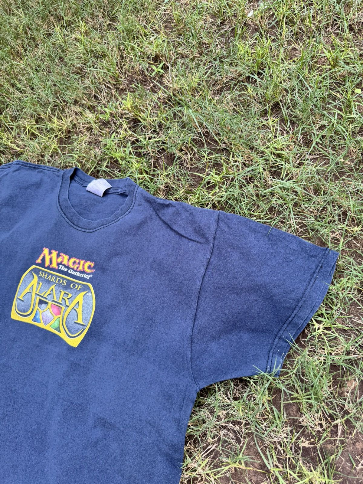 Vintage Vintage Magic The Gathering “Shards of Alara” Promo Tee Size US XL / EU 56 / 4 - 5 Thumbnail