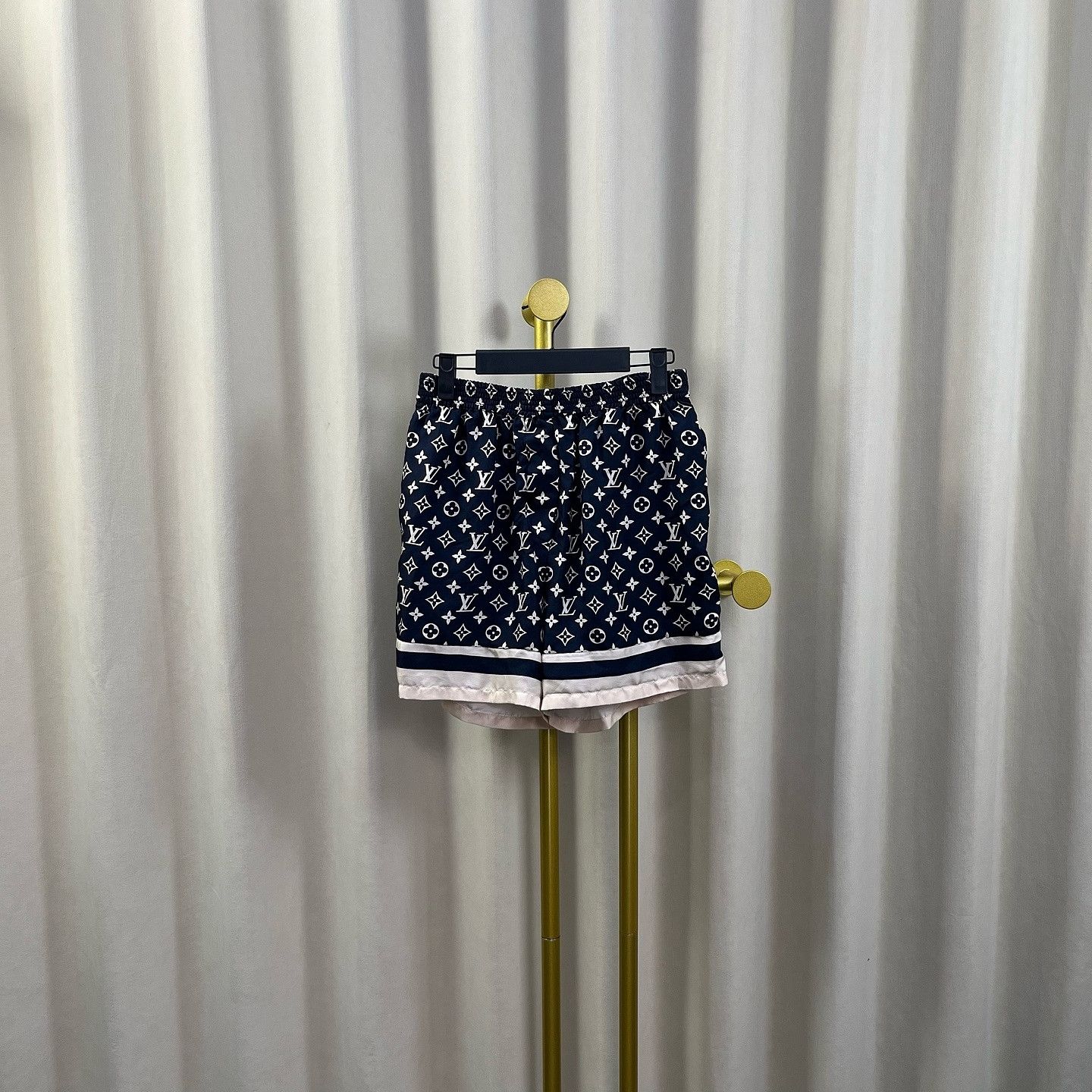 Louis Vuitton Louis Vuitton Monogram Silk Shorts FR 36 | Grailed