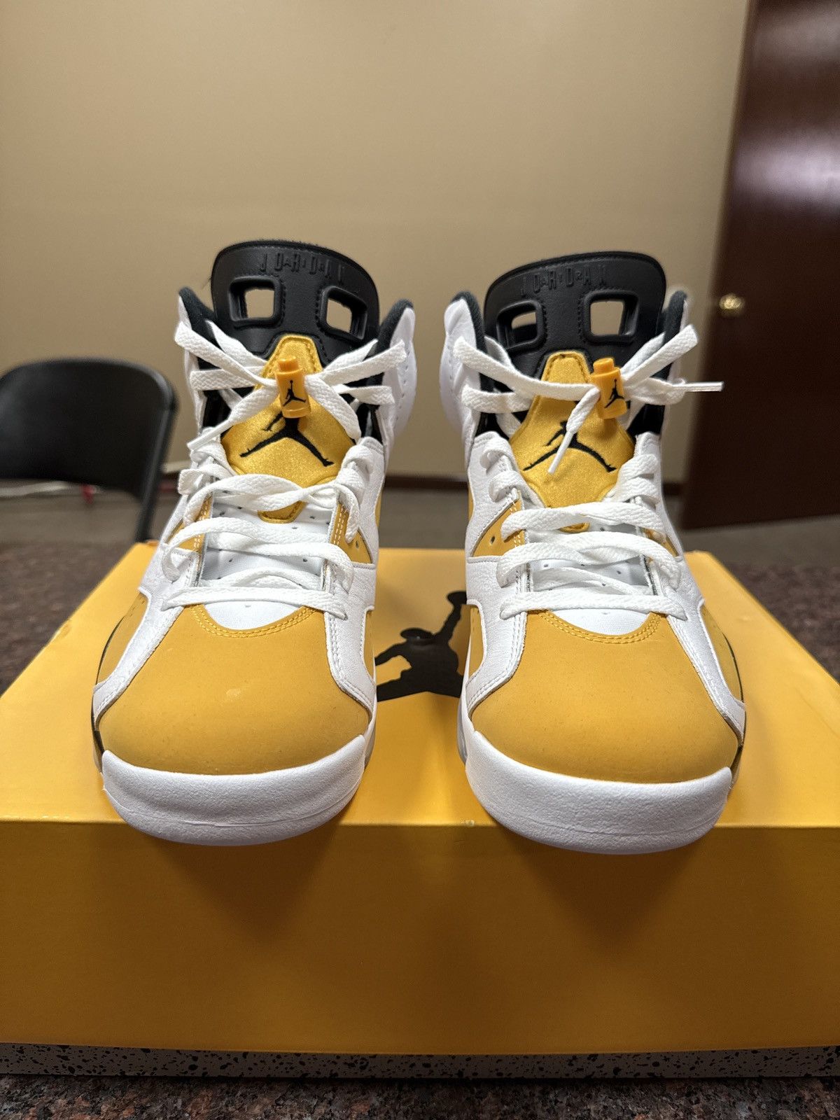 Jordan Brand Jordan 6 Yellow Ochre Size US 11 / EU 44 - 3 Thumbnail