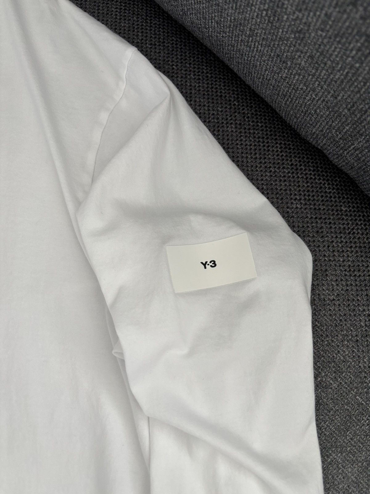 Y-3 Y-3 Oversized Side Logo Patch Long Sleeve Size US S / EU 44-46 / 1 - 2 Thumbnail