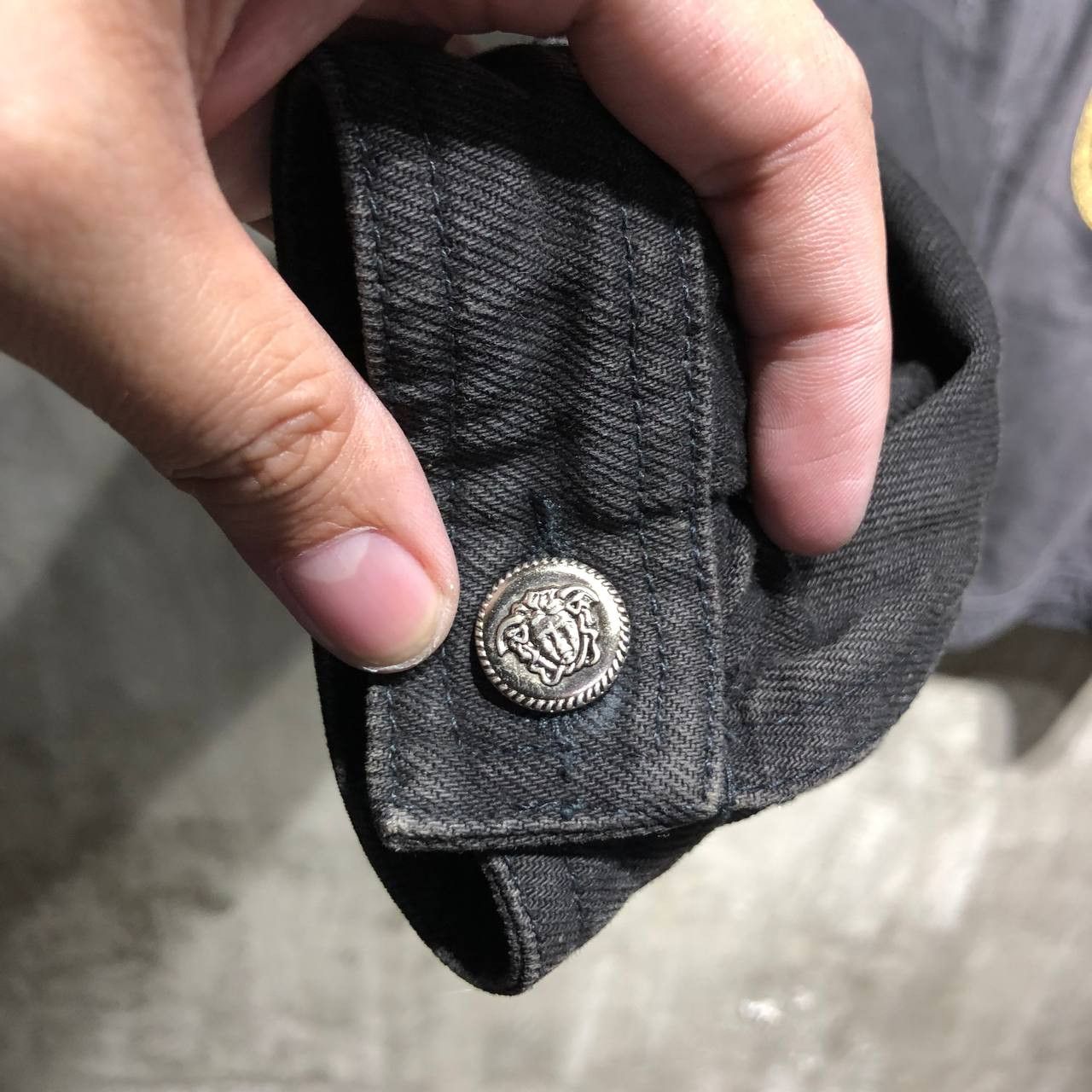 Versace Versace Embroidered Logo Denim jacket Size US S / EU 44-46 / 1 - 5 Thumbnail
