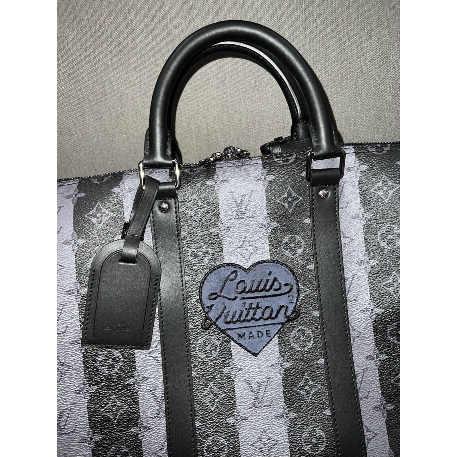 Louis Vuitton Louis Vuitton Keepall Black Stripe Monogram Heart Travel Bag Size ONE SIZE - 4 Thumbnail