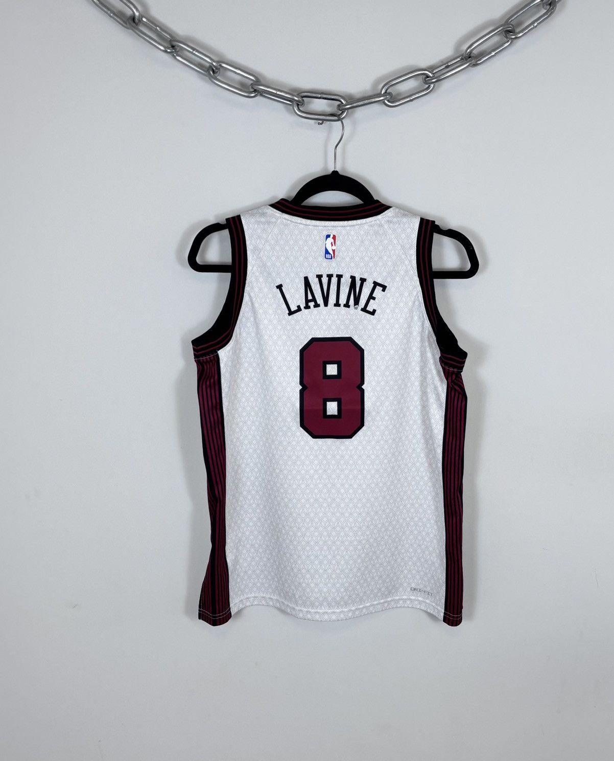 Nike Nike Chicago Bulls Zach Lavine #8 City Edition NBA Jersey Size US S / EU 44-46 / 1 - 2 Thumbnail
