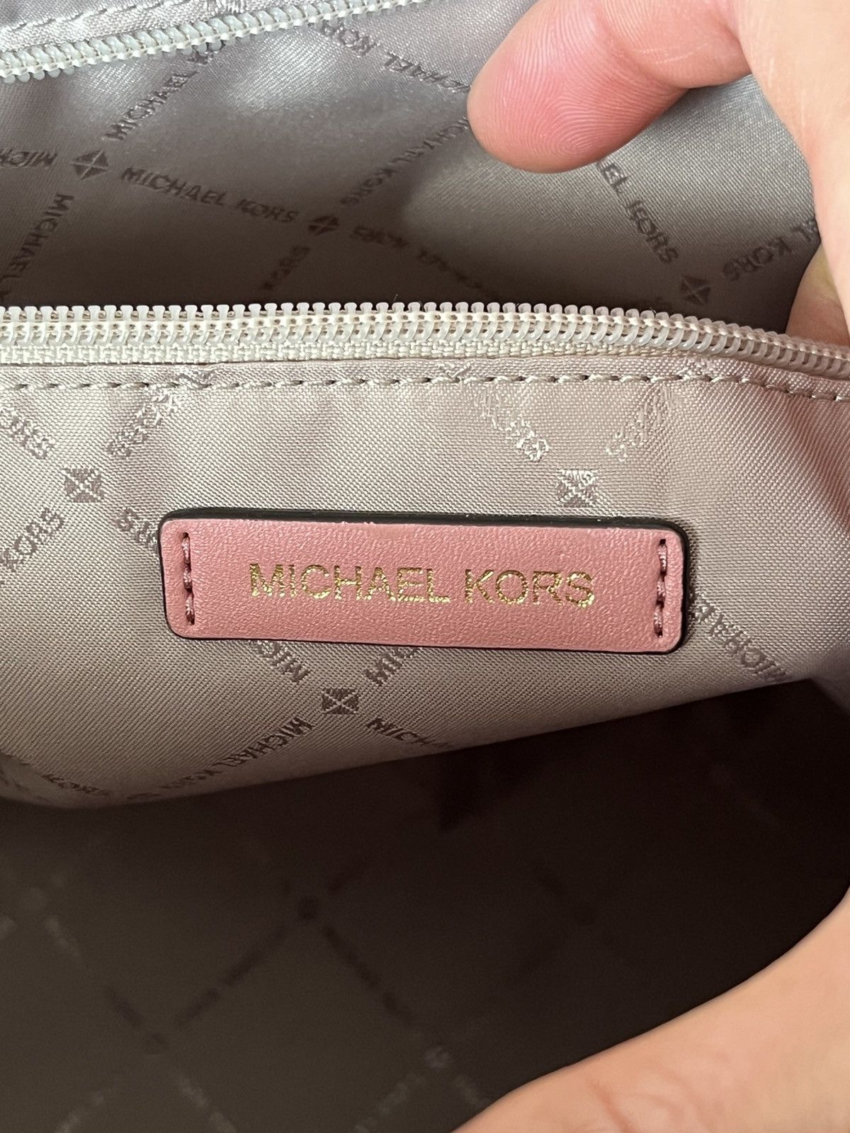 Michael Kors Michael Kors Avril Large TZ Satchel Size ONE SIZE - 12 Thumbnail