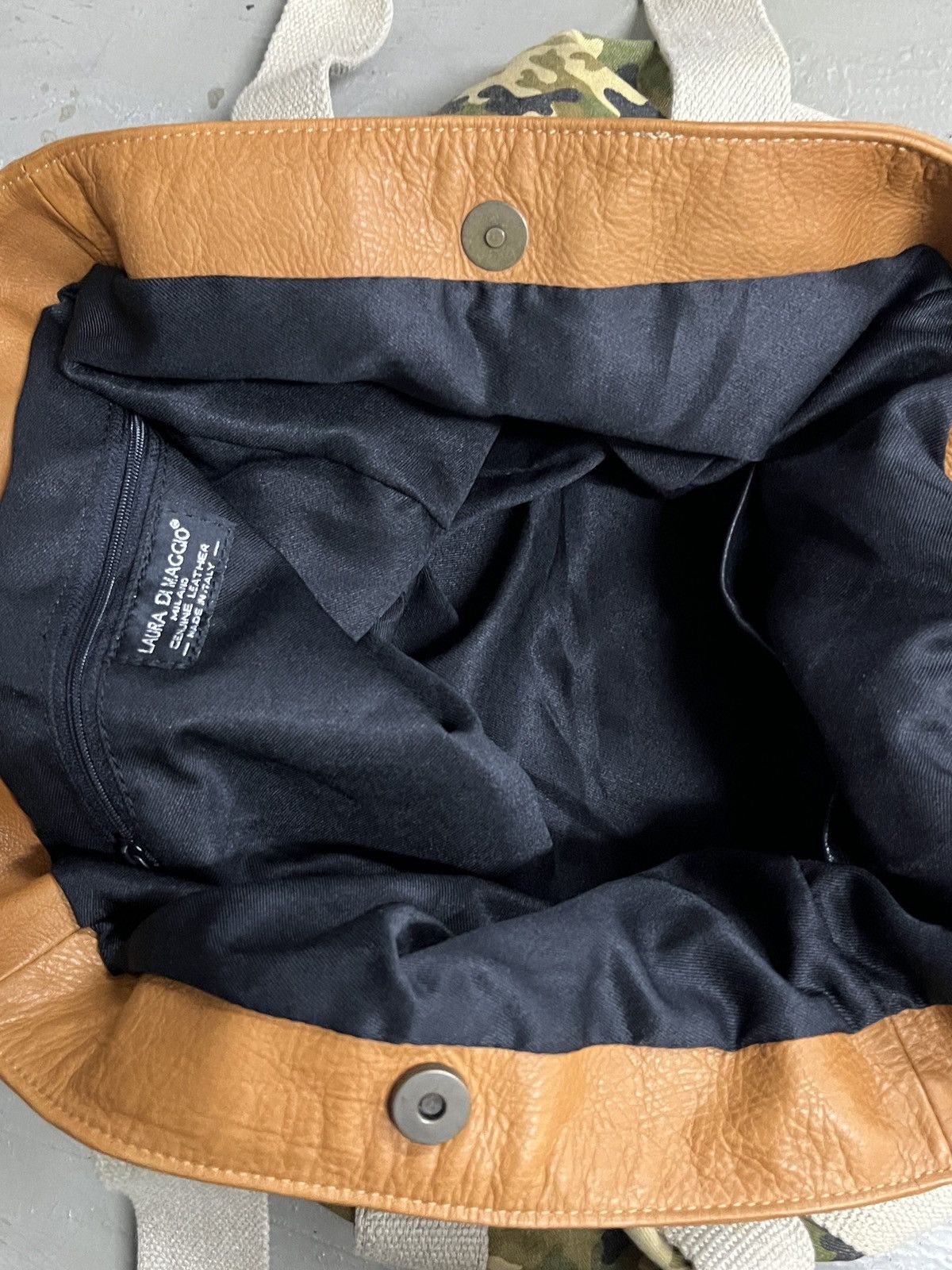 Leather Leather Hybrid Camo Canvas Patina Brown Leather Weekend Bag Size ONE SIZE - 15 Thumbnail