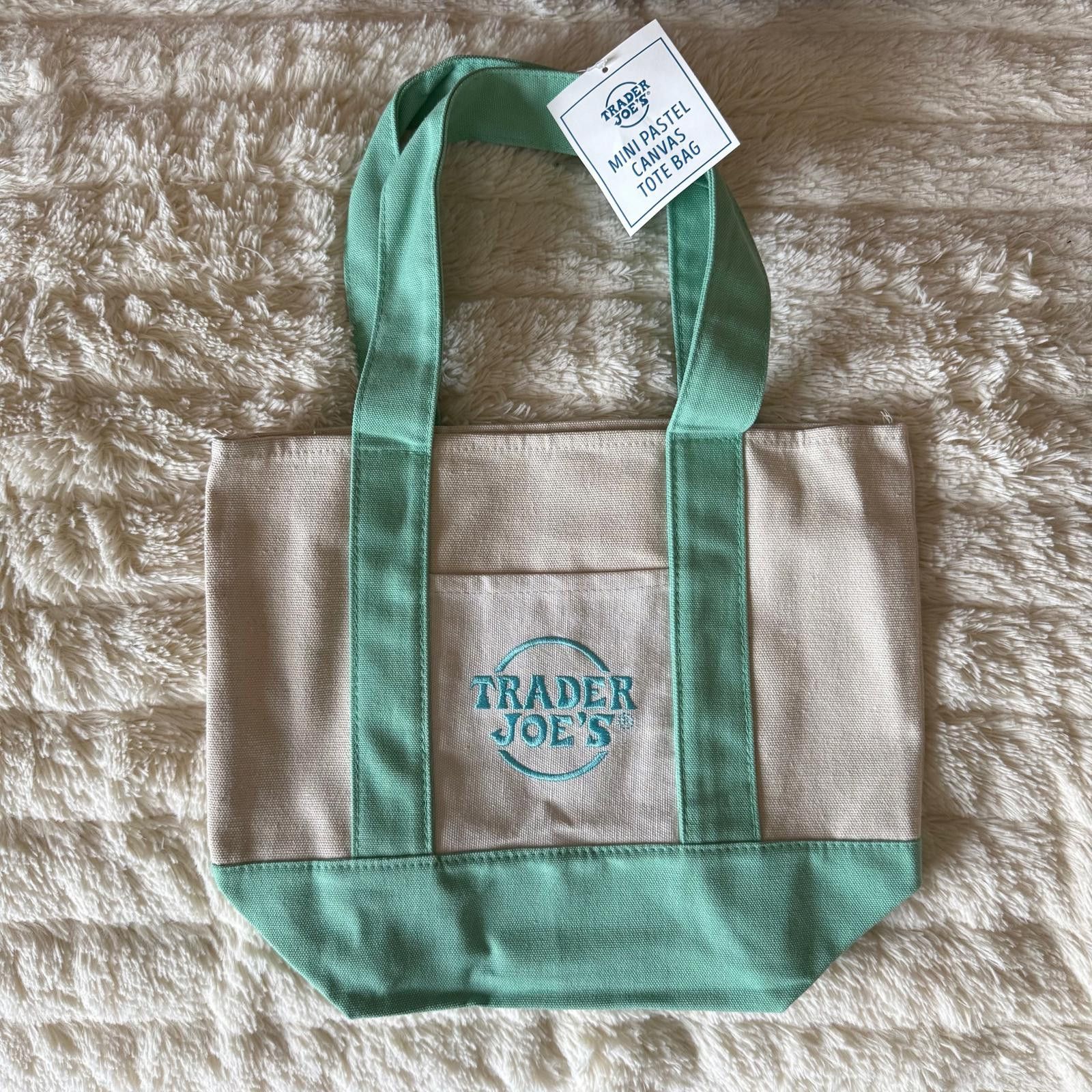 Other Trader Joe’s Mini Pastel Canvas Tote Green Easter 2026 Size ONE SIZE - 1 Thumbnail